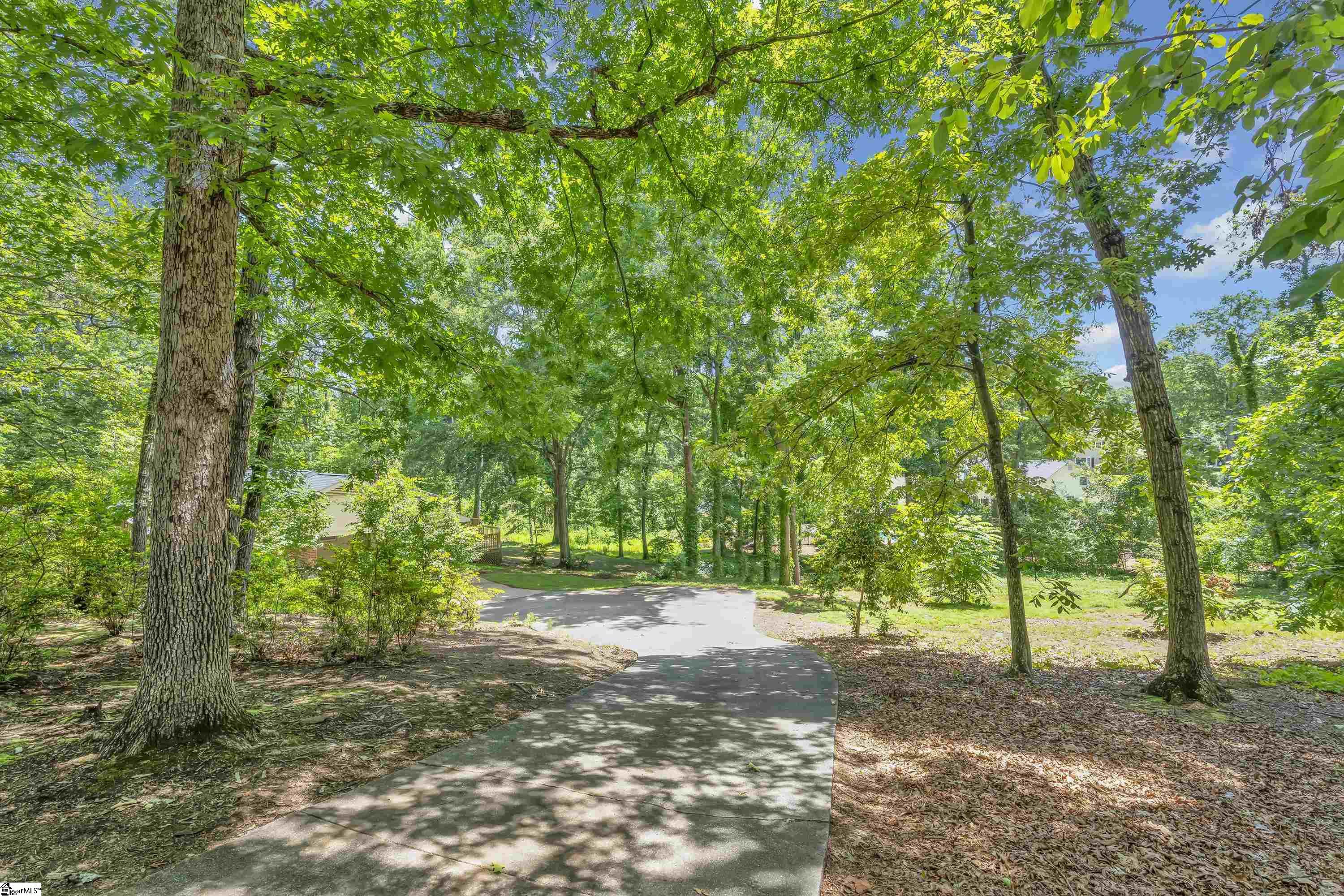 12 Compton Drive Greenville, SC 29615