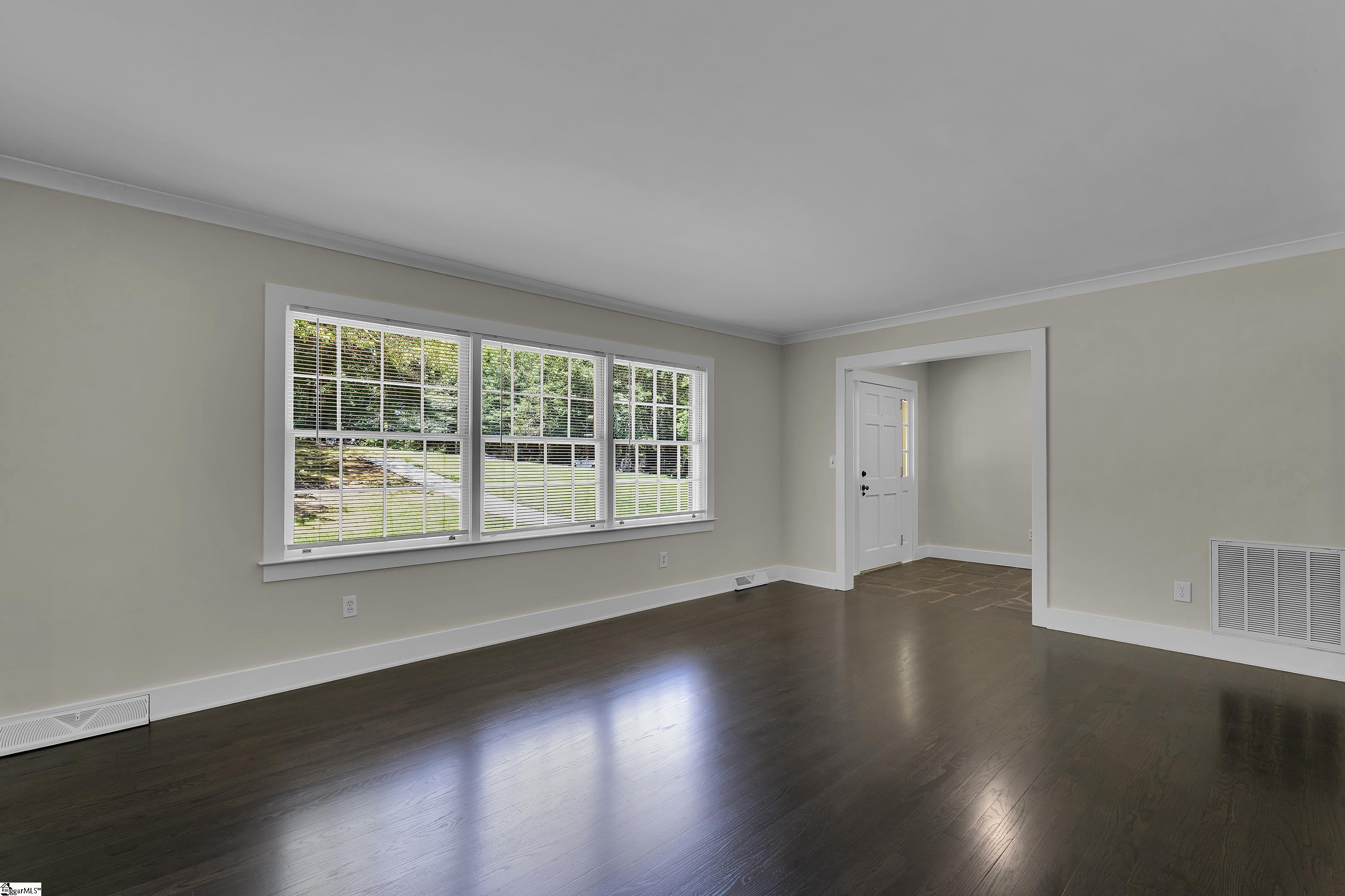 12 Compton Drive Greenville, SC 29615