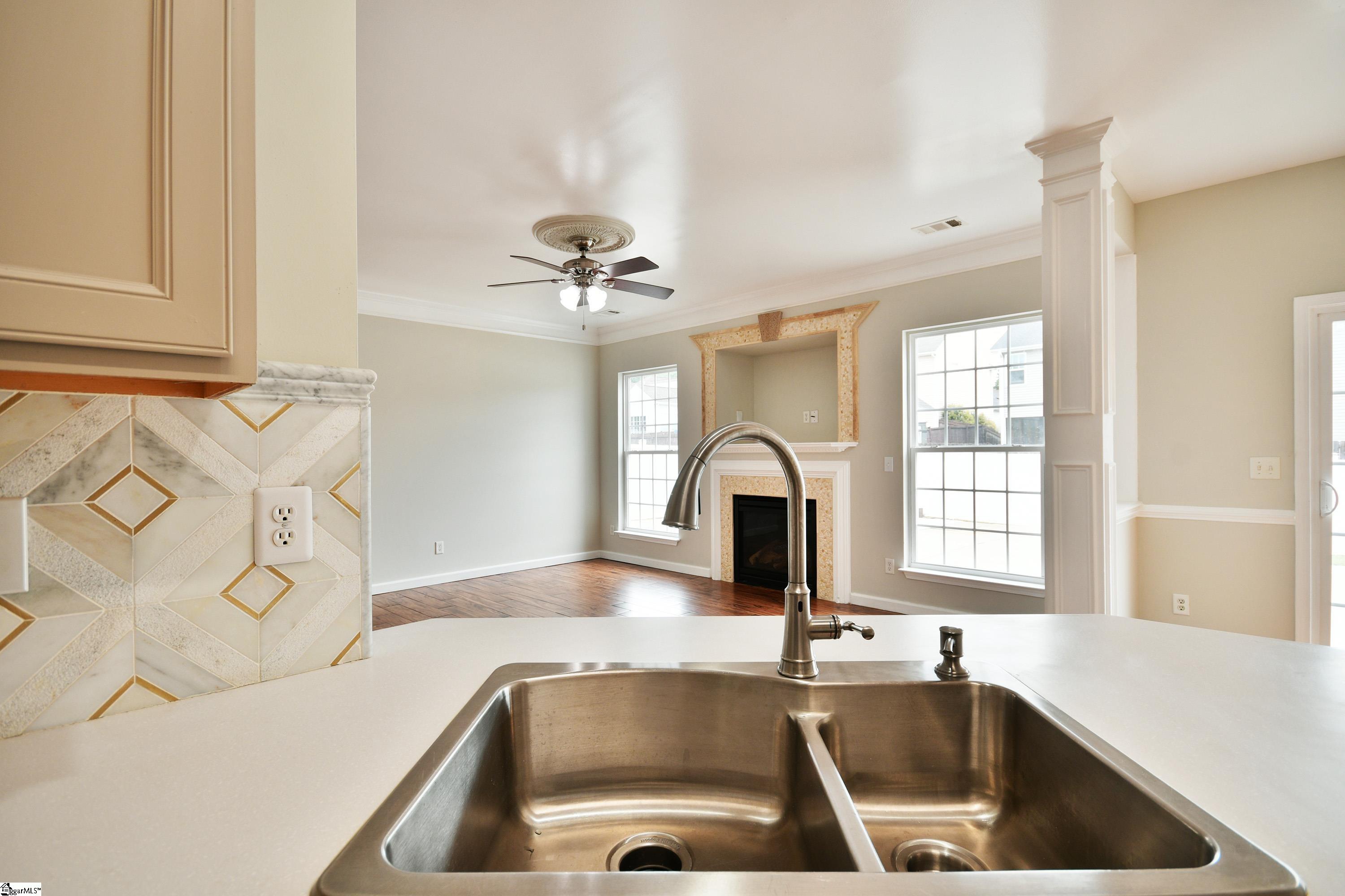 21 Nut Leaf Lane Greenville, SC 29605