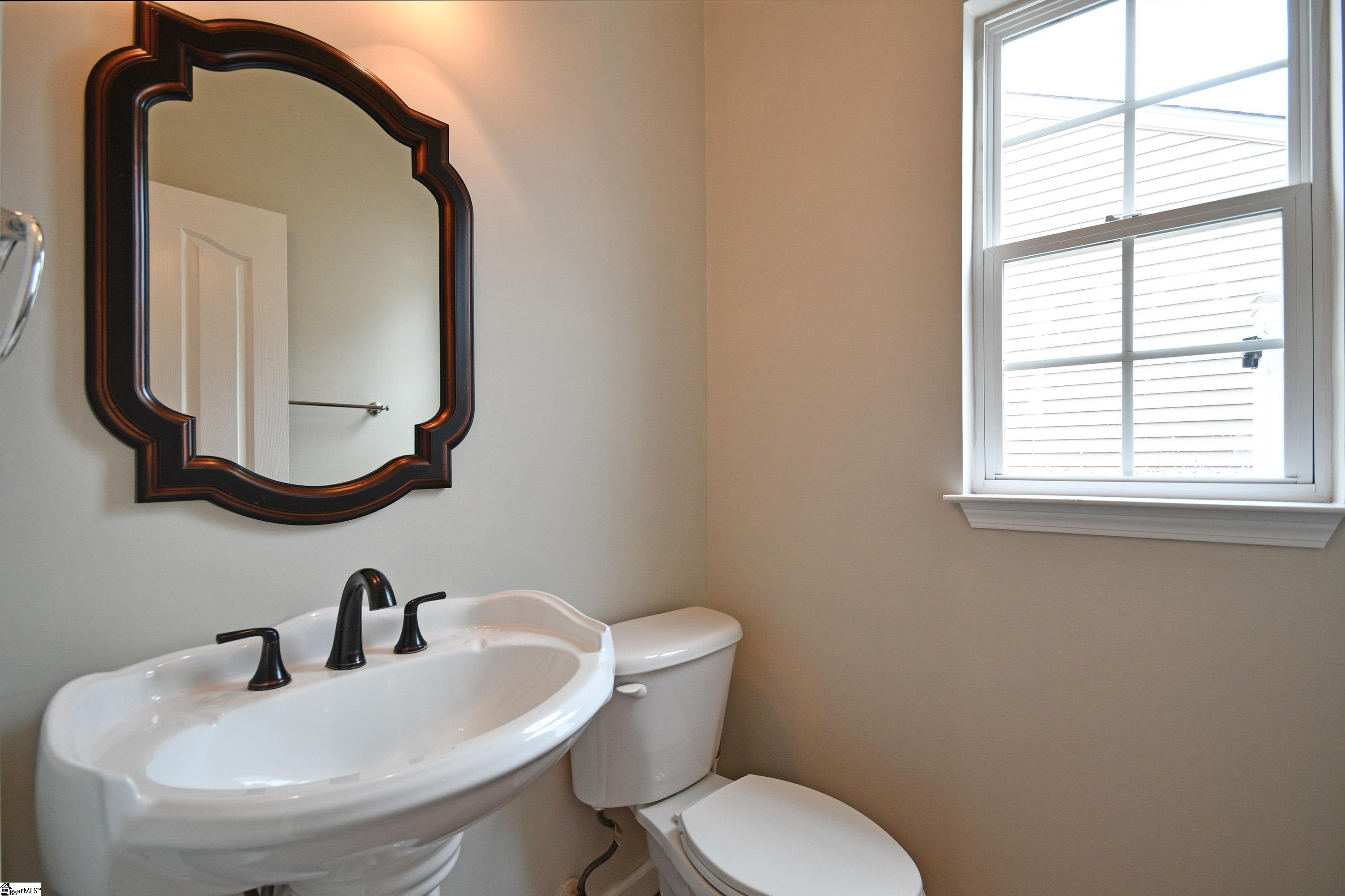 21 Nut Leaf Lane Greenville, SC 29605