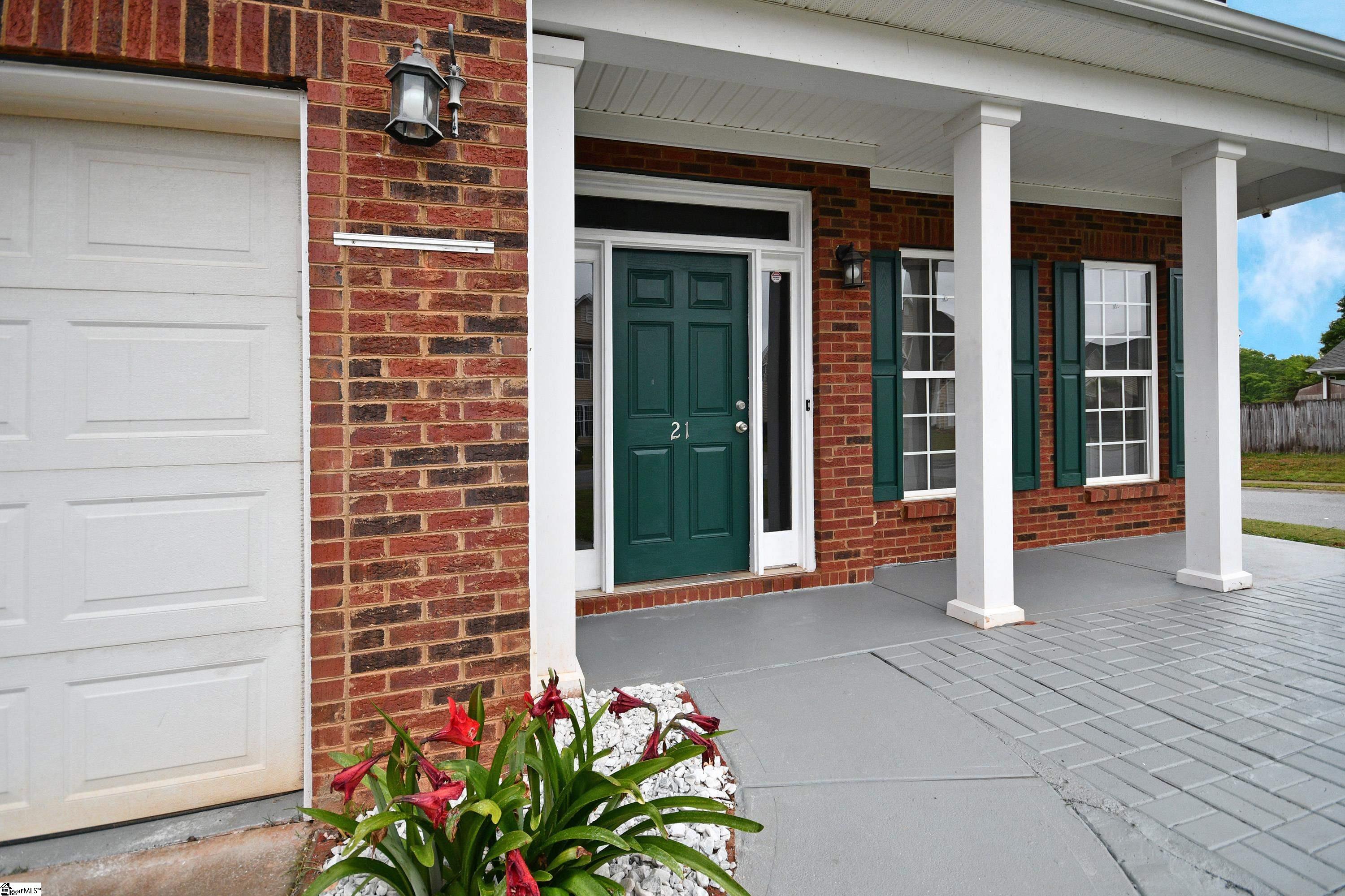 21 Nut Leaf Lane Greenville, SC 29605