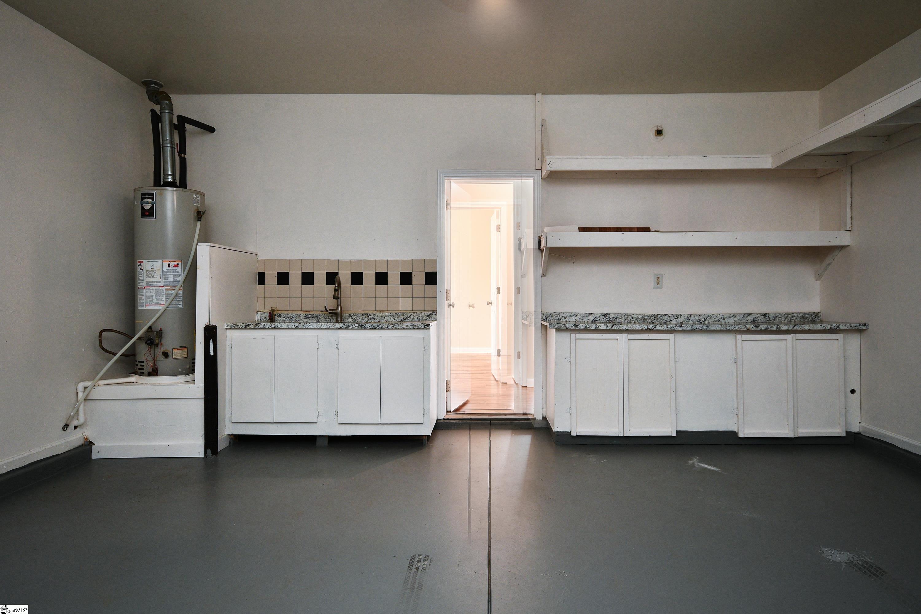 21 Nut Leaf Lane Greenville, SC 29605