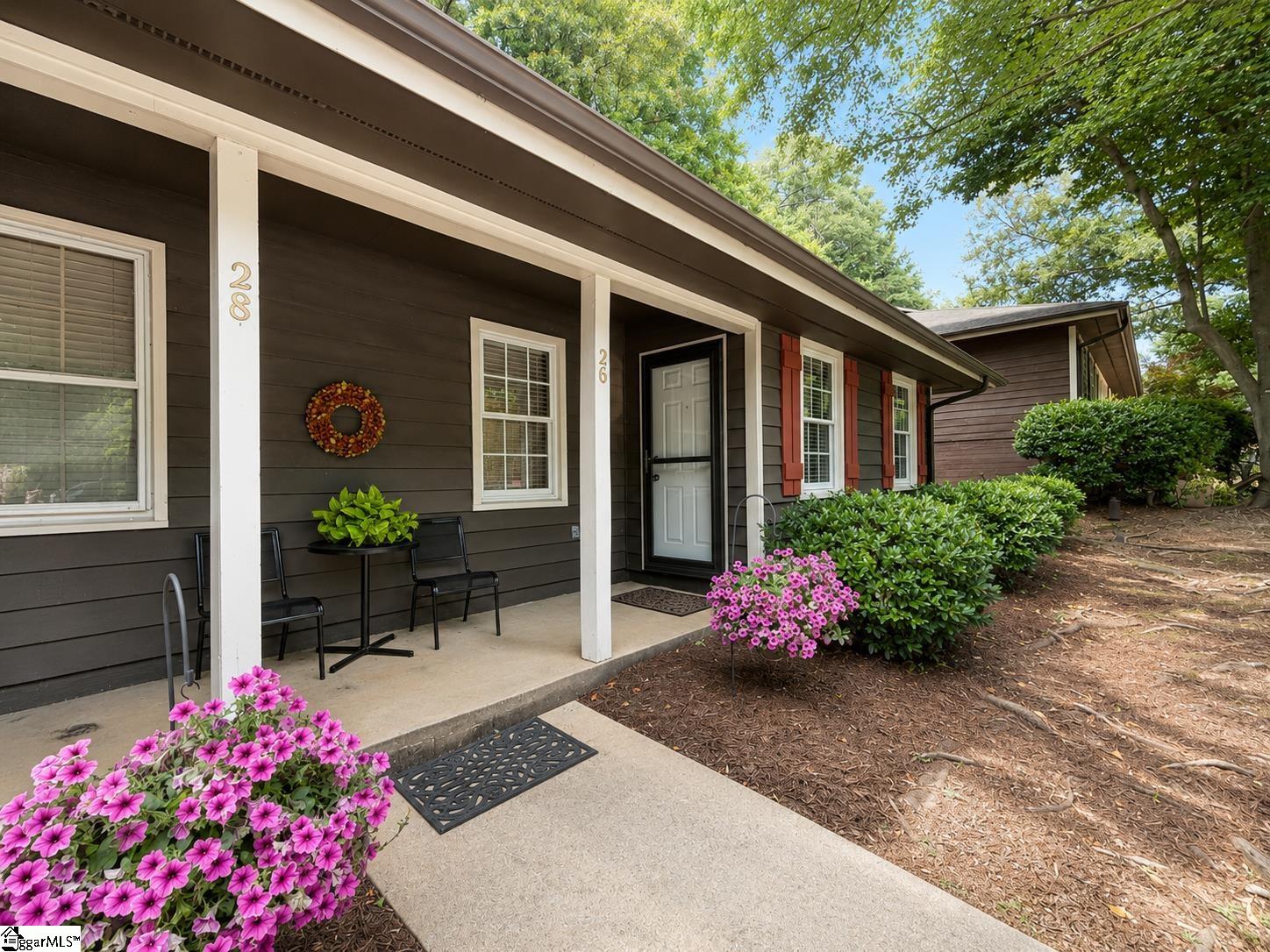 26 Oakwood Drive Greenville, SC 29609-3275