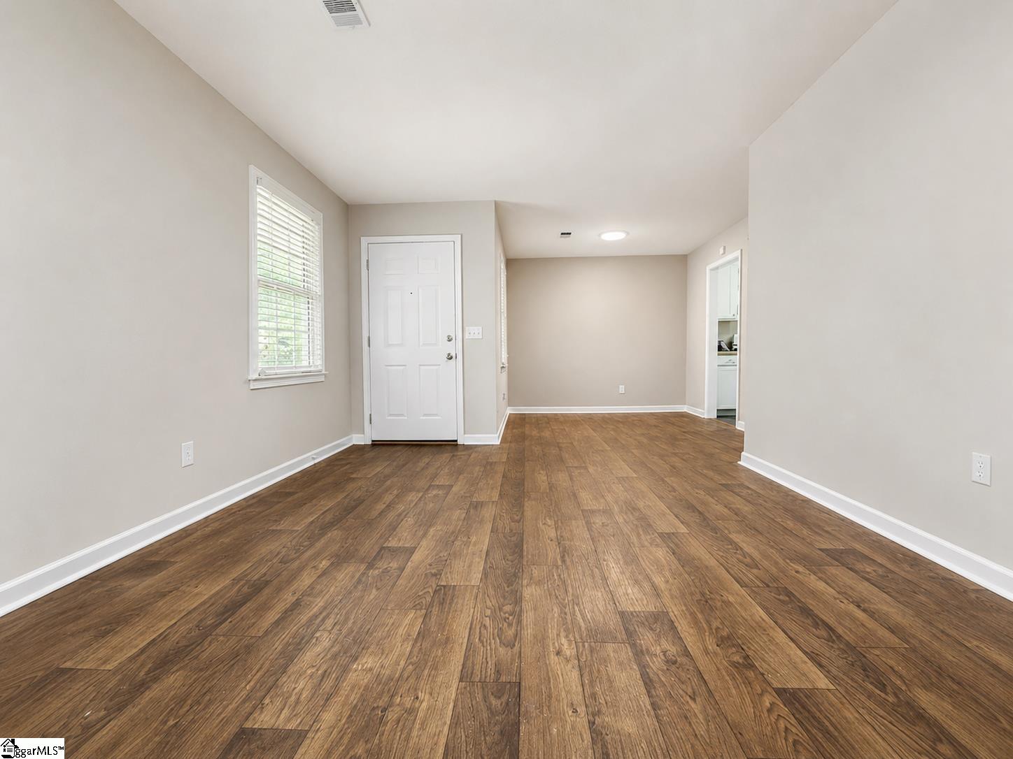 26 Oakwood Drive Greenville, SC 29609-3275