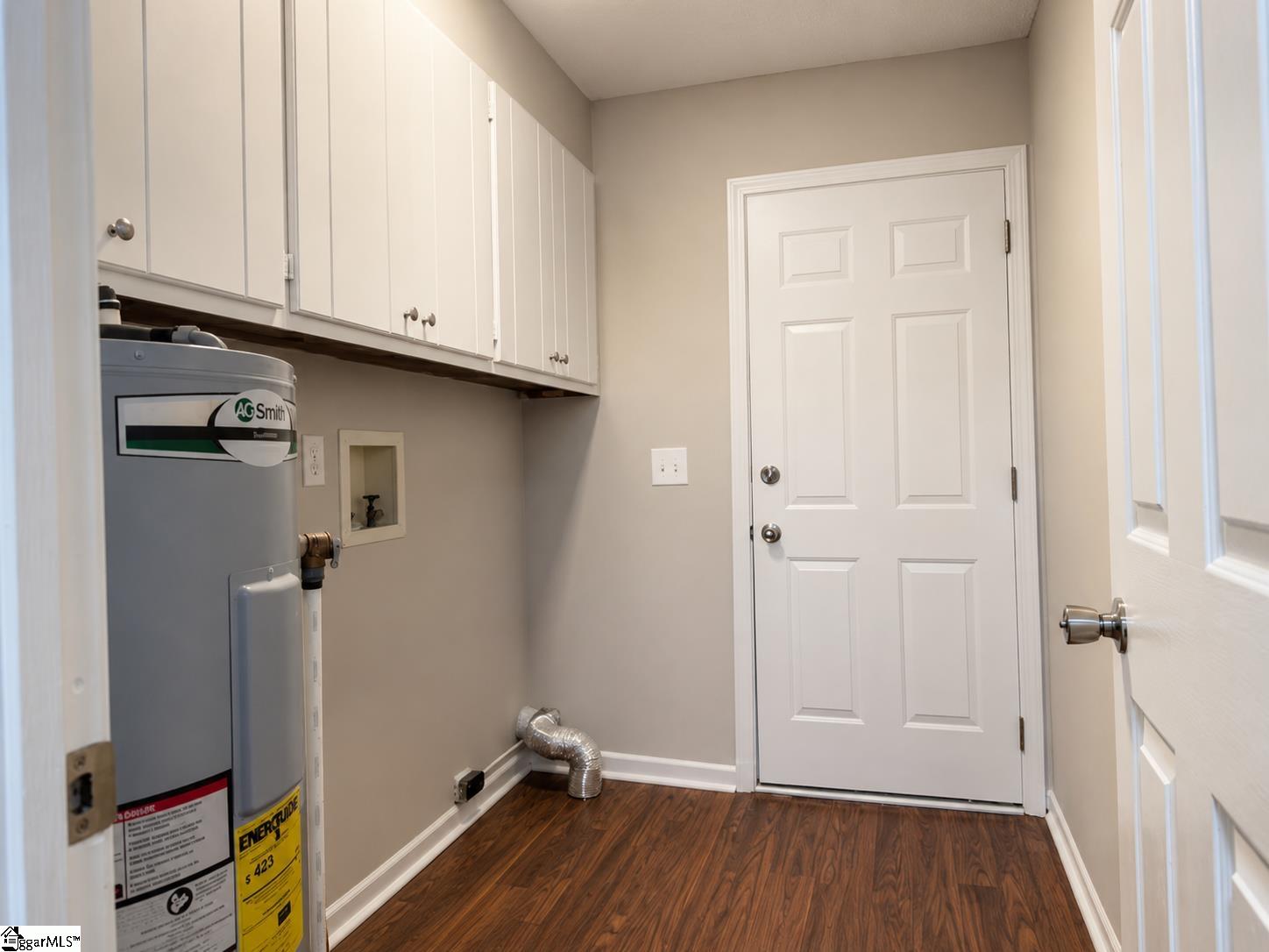 26 Oakwood Drive Greenville, SC 29609-3275
