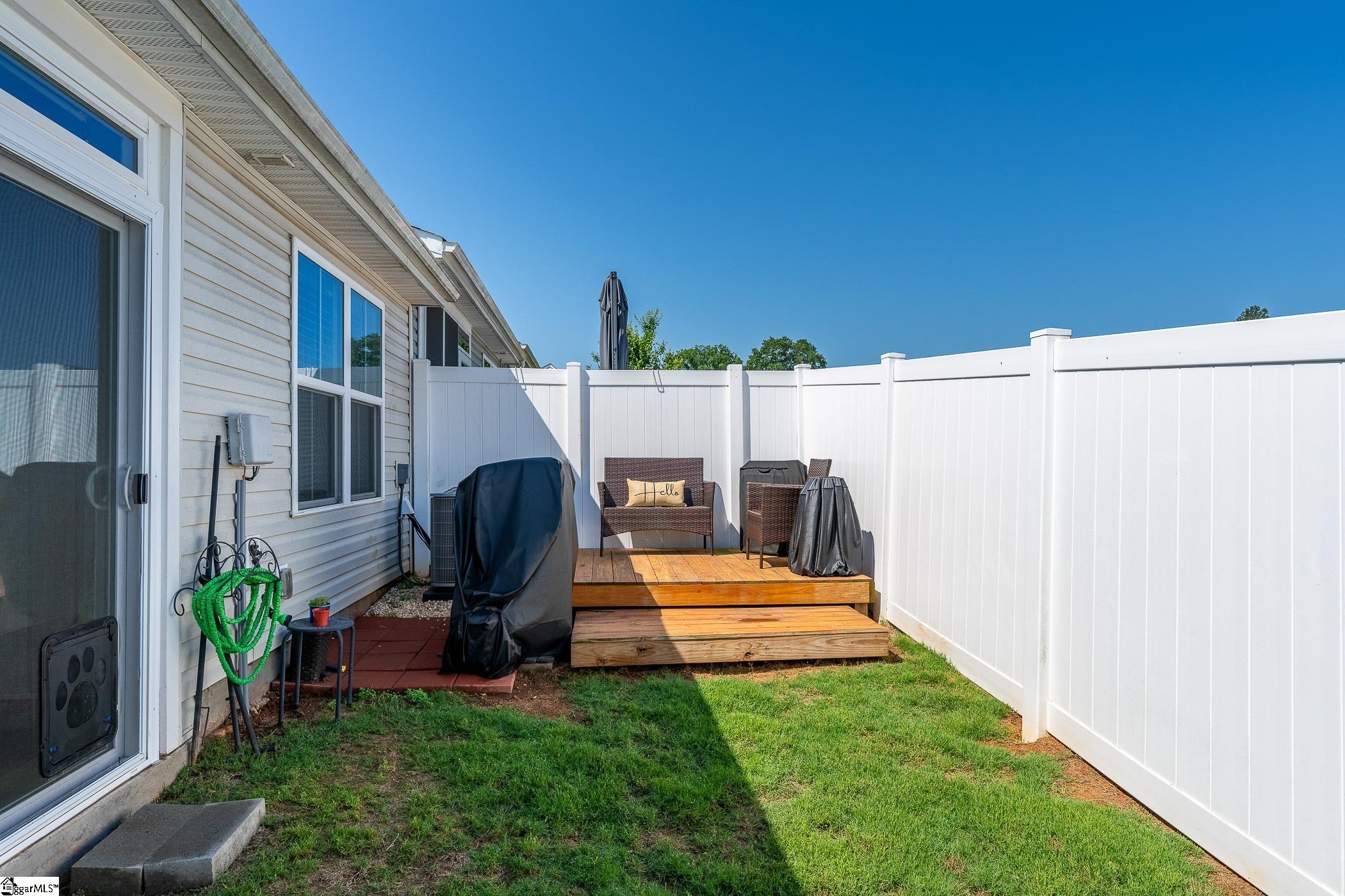 Photo 3 of Townhouse for sale at 607 Cresslyn Ct, Greenville, SC 29617 | MLS# 1595257 | Listing updated on 2026-09-18