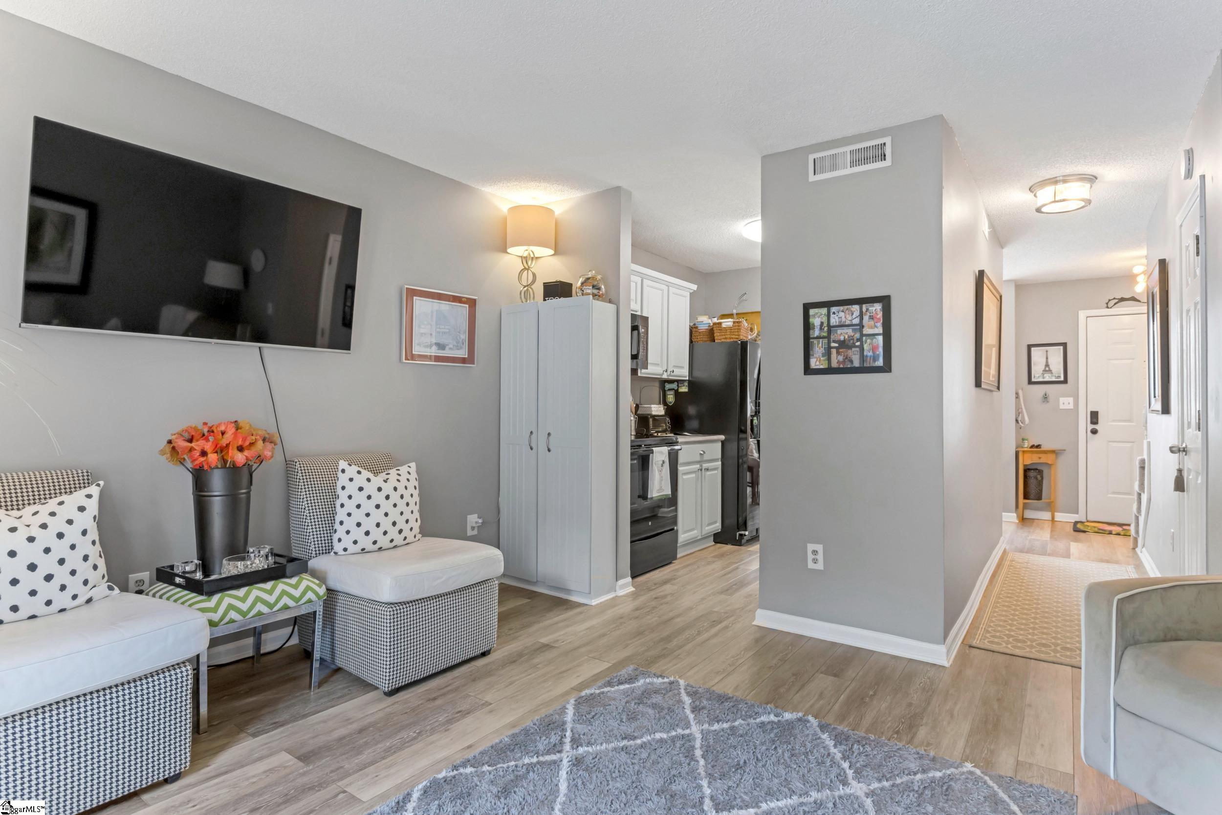 10 Bear Grass Court Greenville, SC 29605