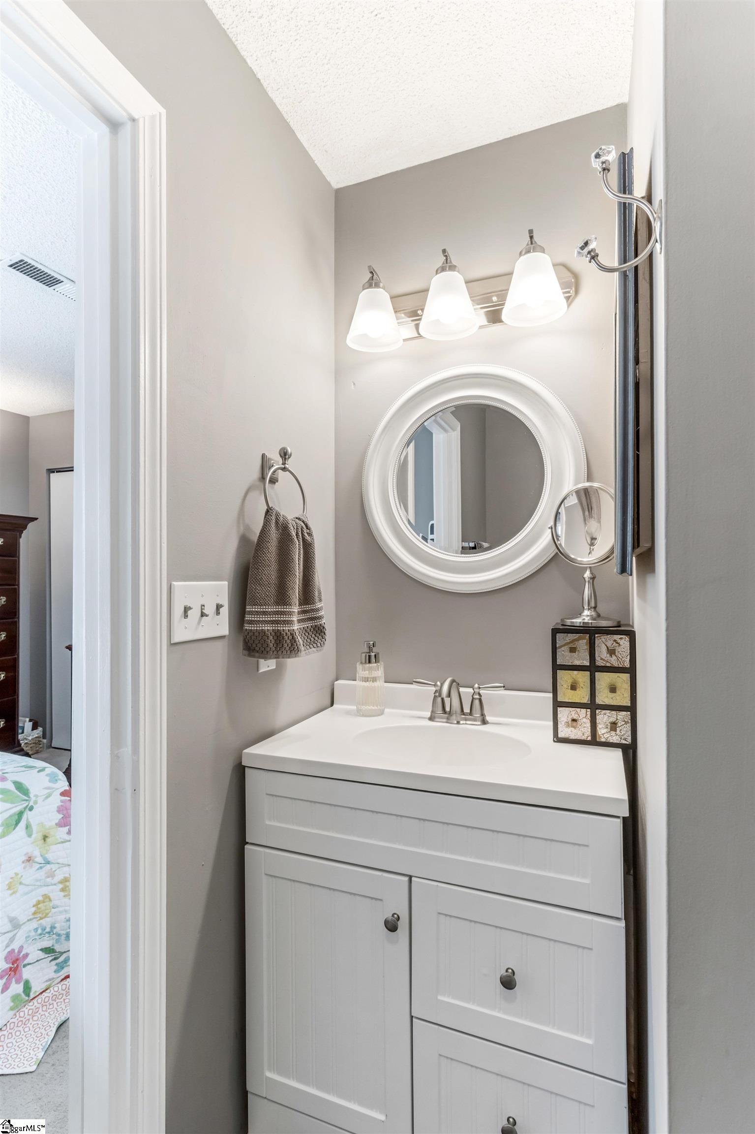 10 Bear Grass Court Greenville, SC 29605