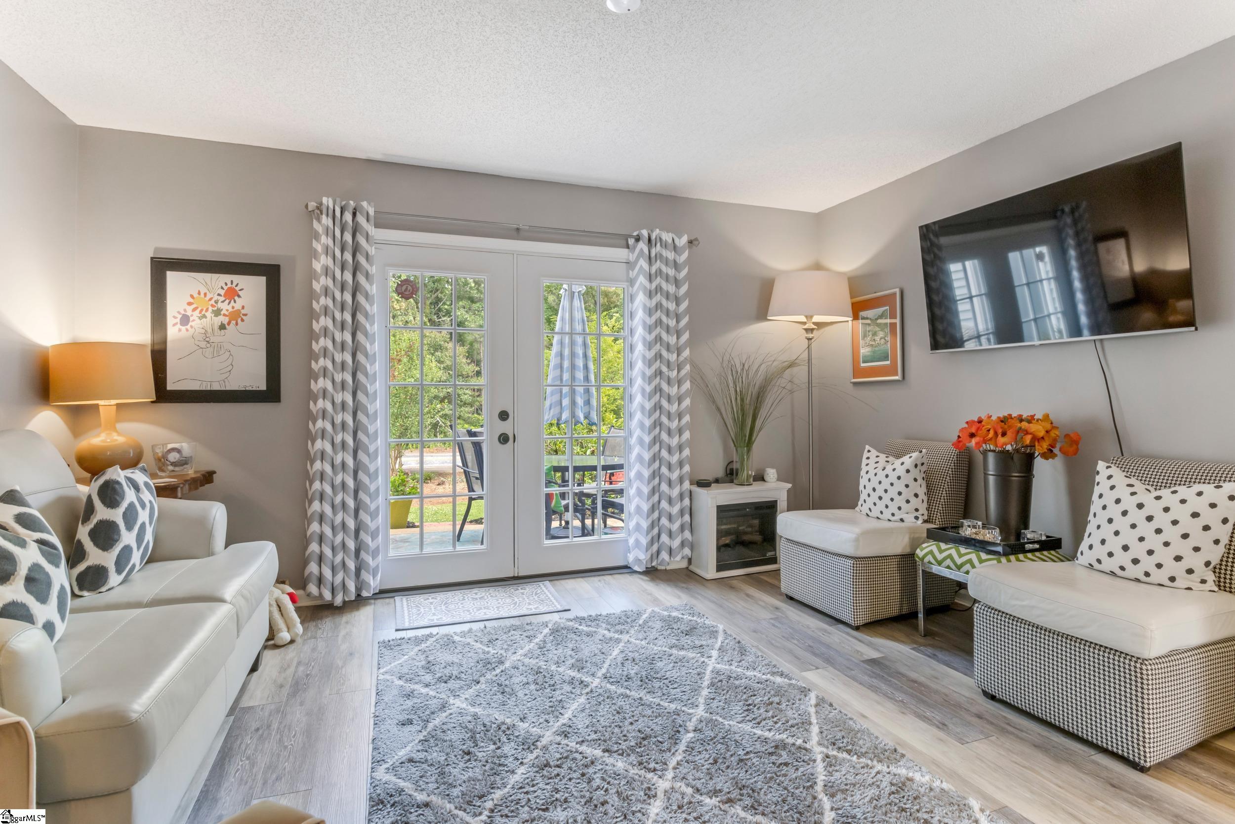 10 Bear Grass Court Greenville, SC 29605
