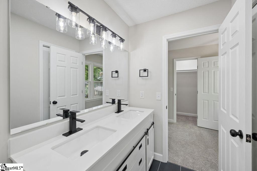 113 Lexington Court Simpsonville, SC 29681