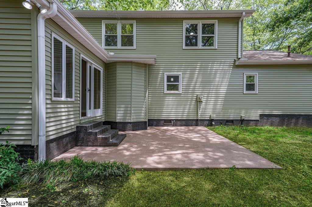 113 Lexington Court Simpsonville, SC 29681