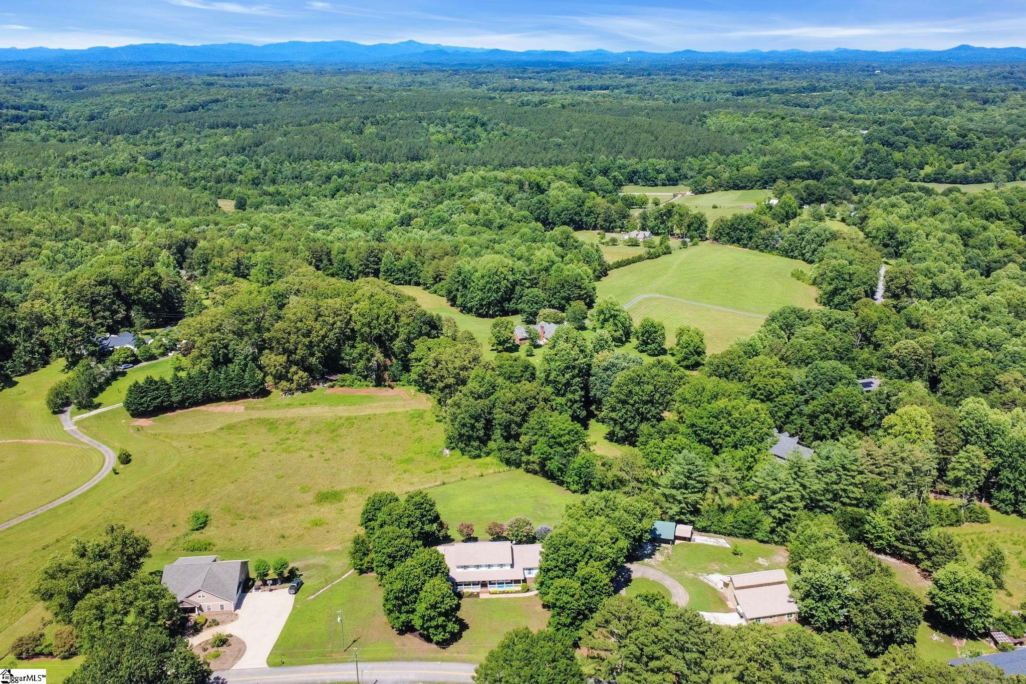 259 Winstead Drive West Union, SC 29696