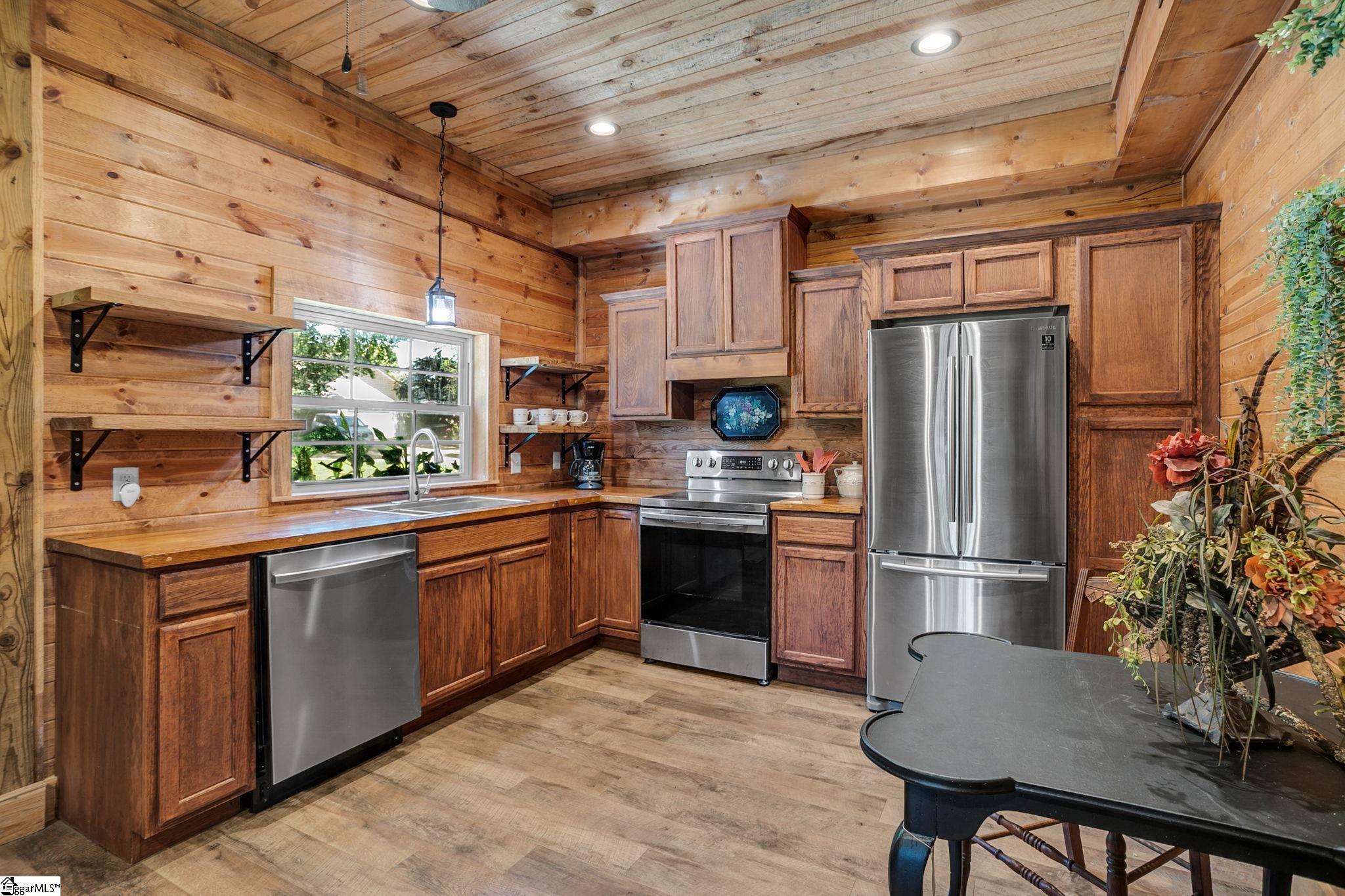 259 Winstead Drive West Union, SC 29696