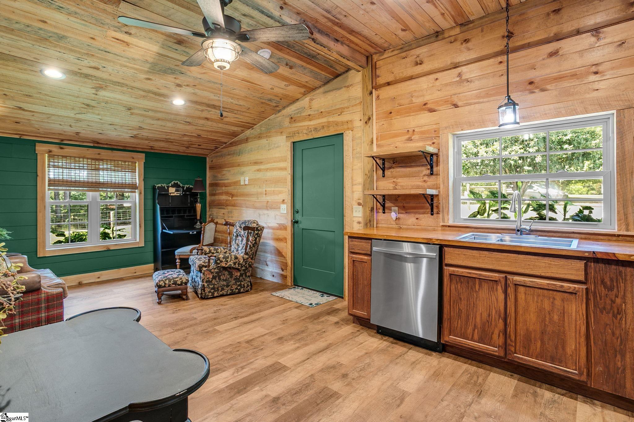 259 Winstead Drive West Union, SC 29696
