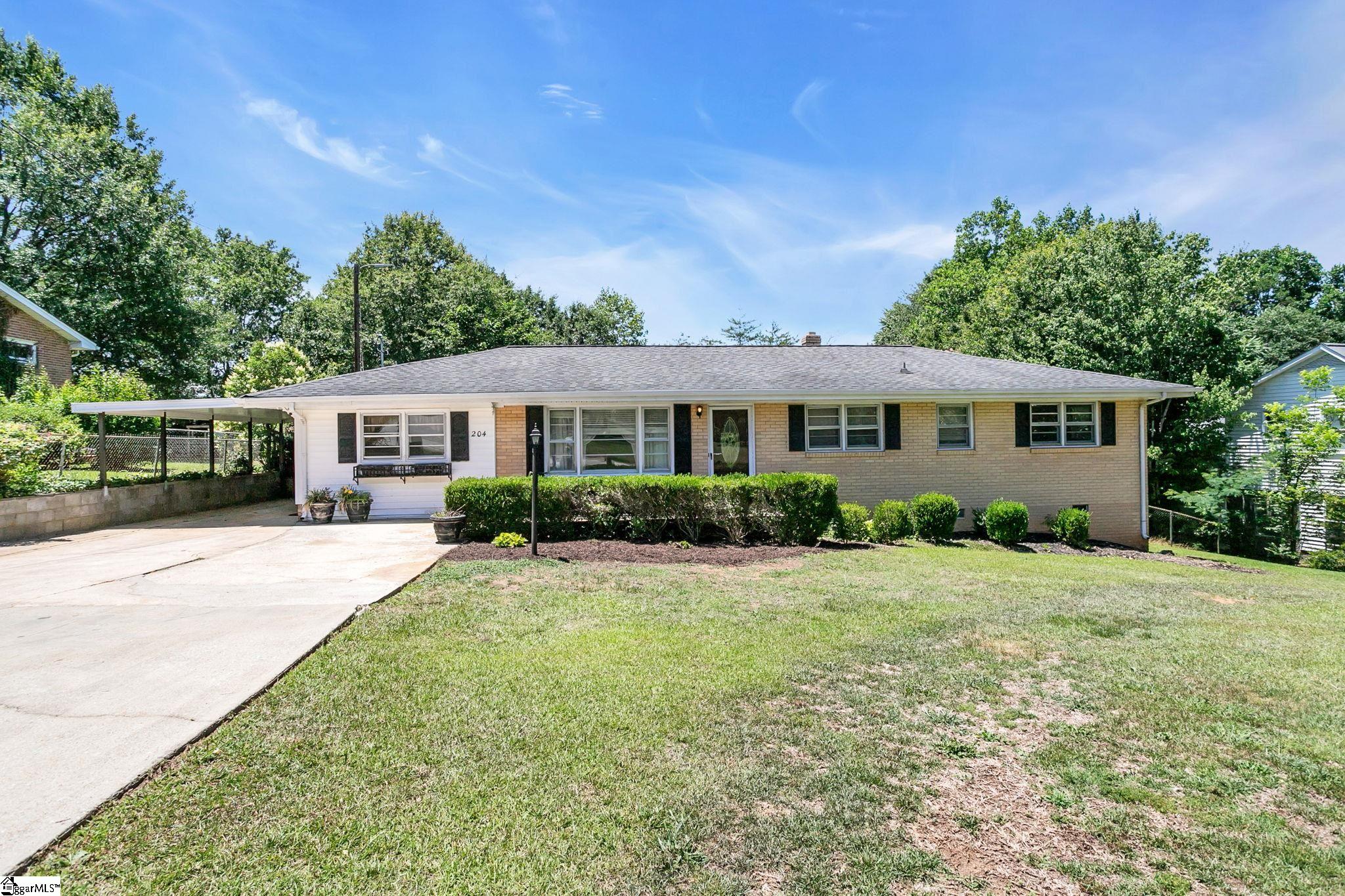 204 Parkdale Drive Greenville, SC 29611
