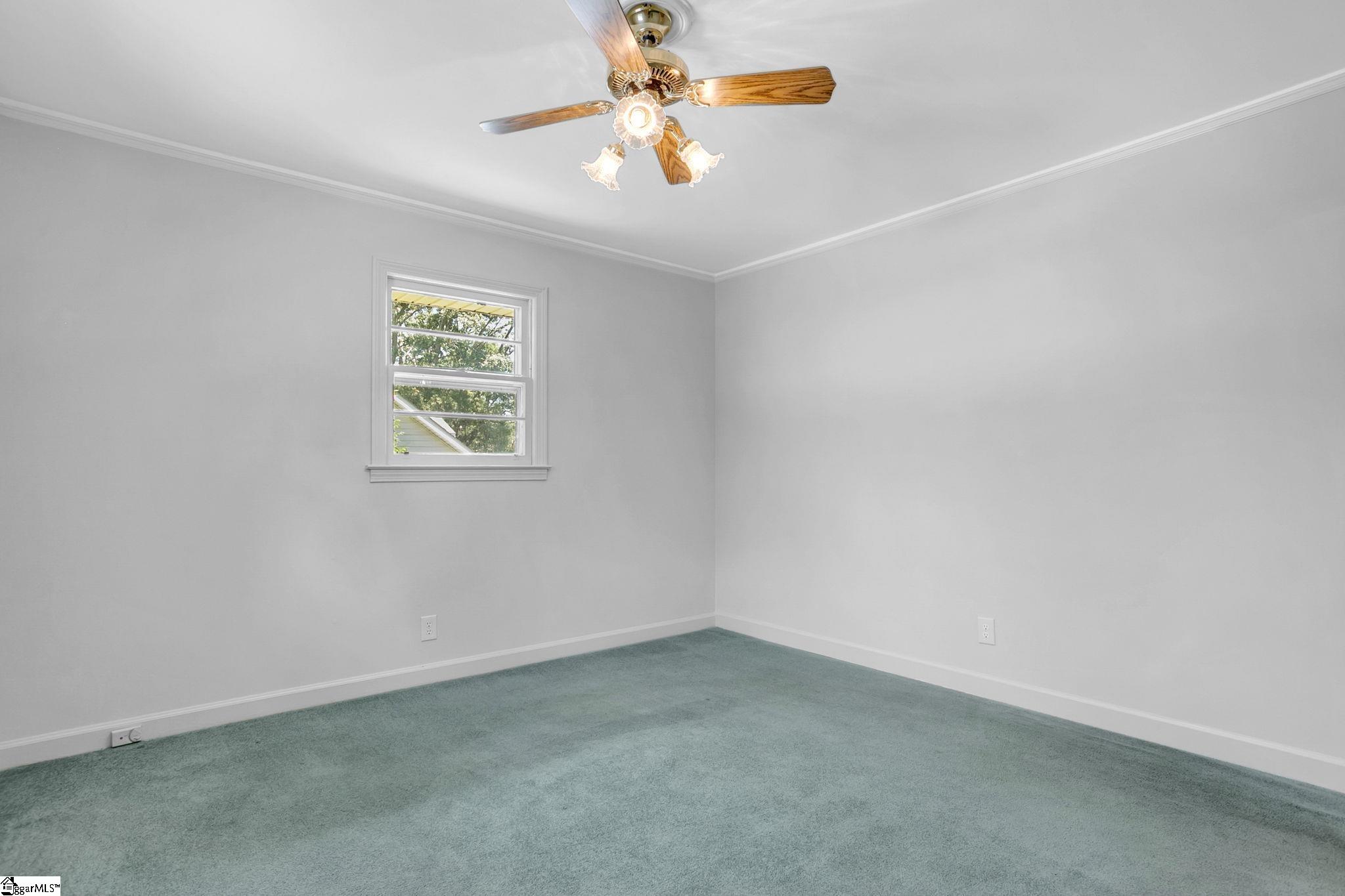 204 Parkdale Drive Greenville, SC 29611