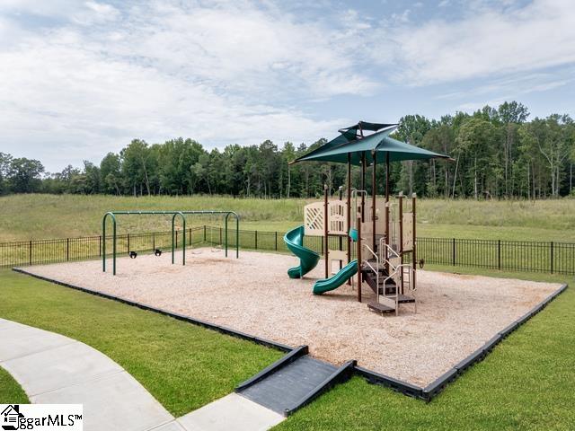 422 Golden Curl Way Woodruff, SC 29388