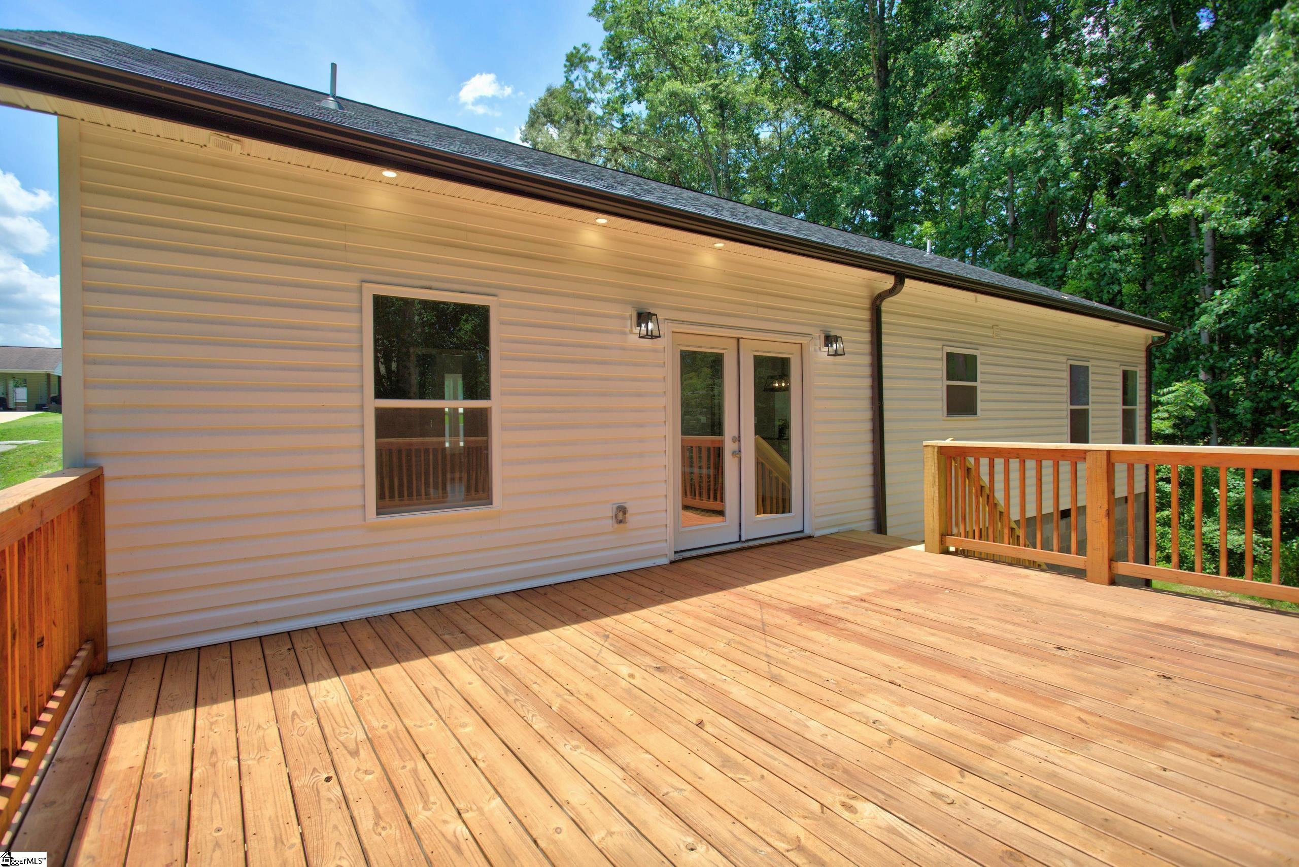 223 Maple Drive Anderson, SC 29621
