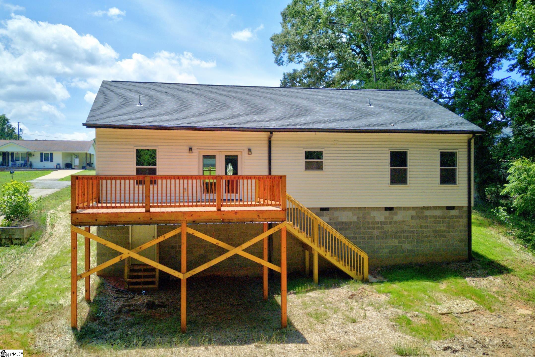 223 Maple Drive Anderson, SC 29621