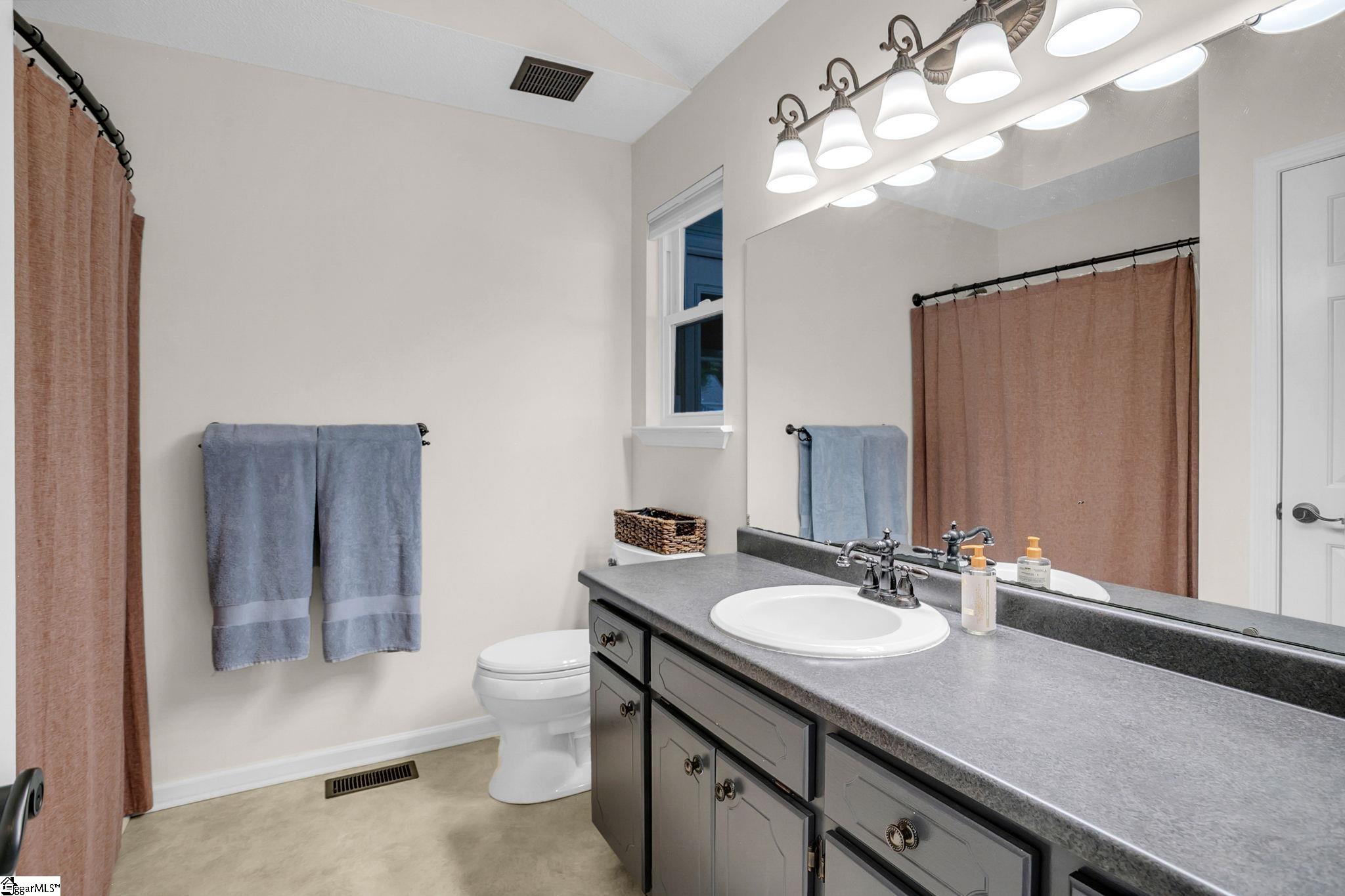 413 Fairdale Drive Simpsonville, SC 29681