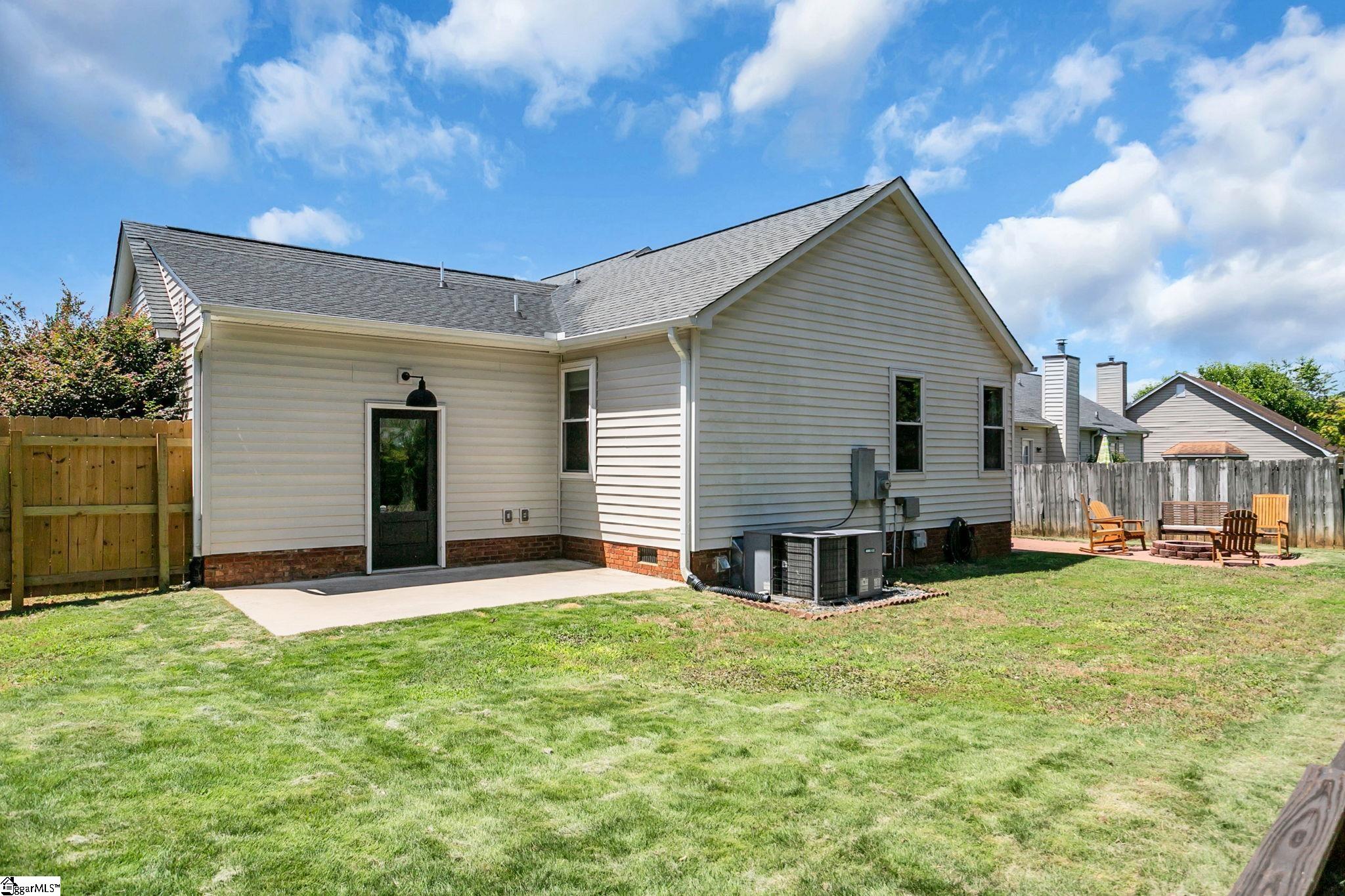 413 Fairdale Drive Simpsonville, SC 29681