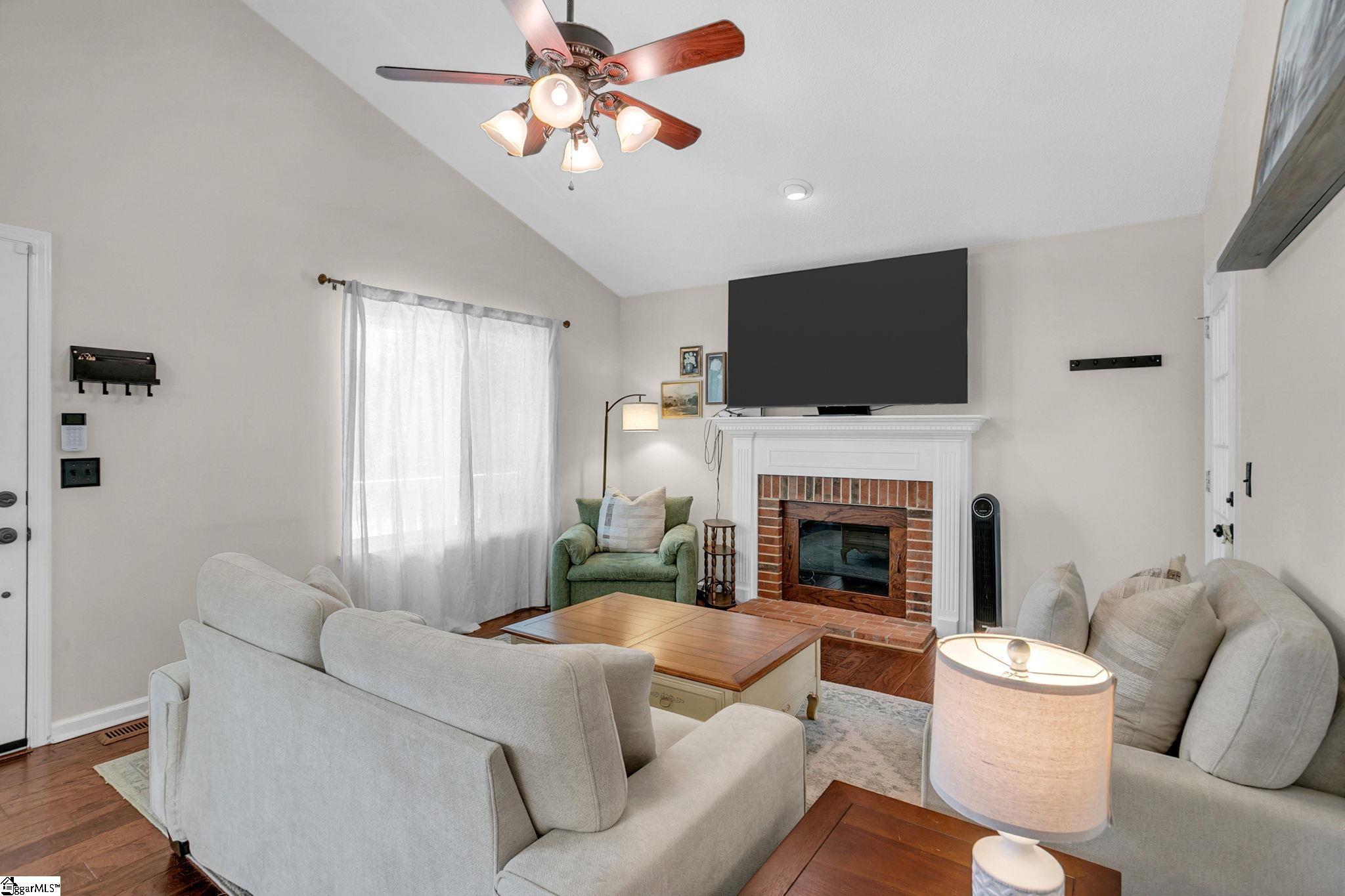 413 Fairdale Drive Simpsonville, SC 29681