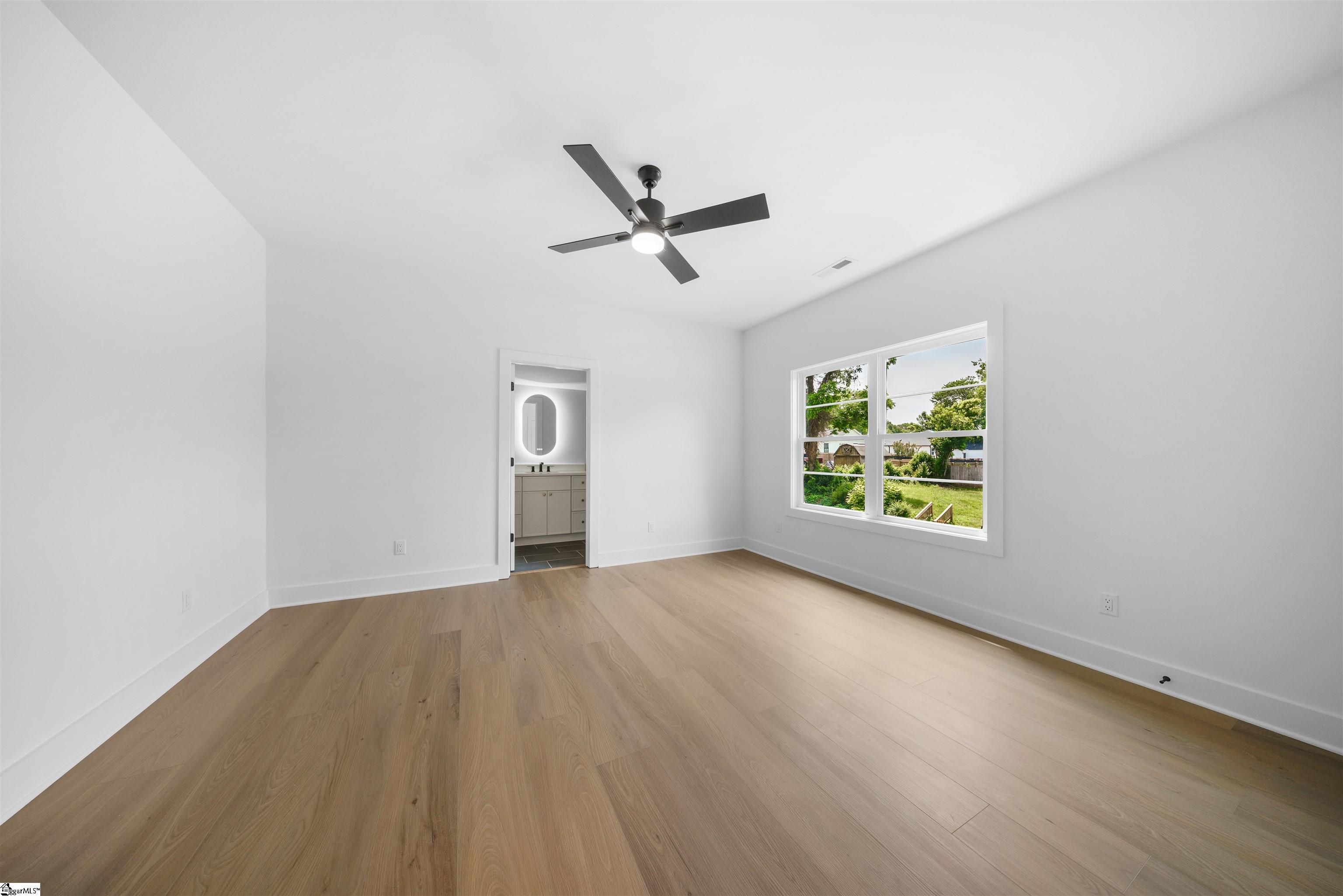 9 Beck Avenue Greenville, SC 29605