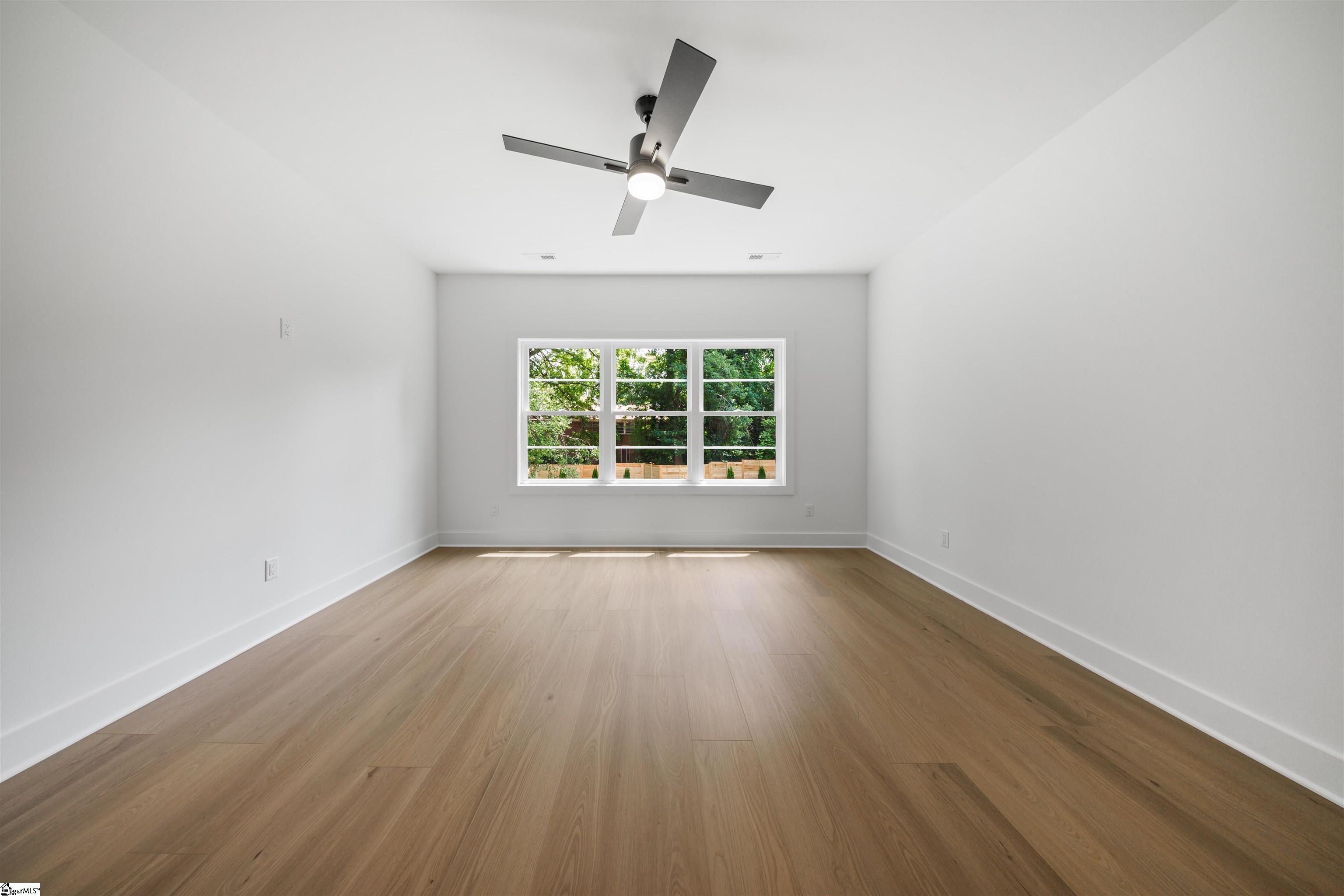 9 Beck Avenue Greenville, SC 29605