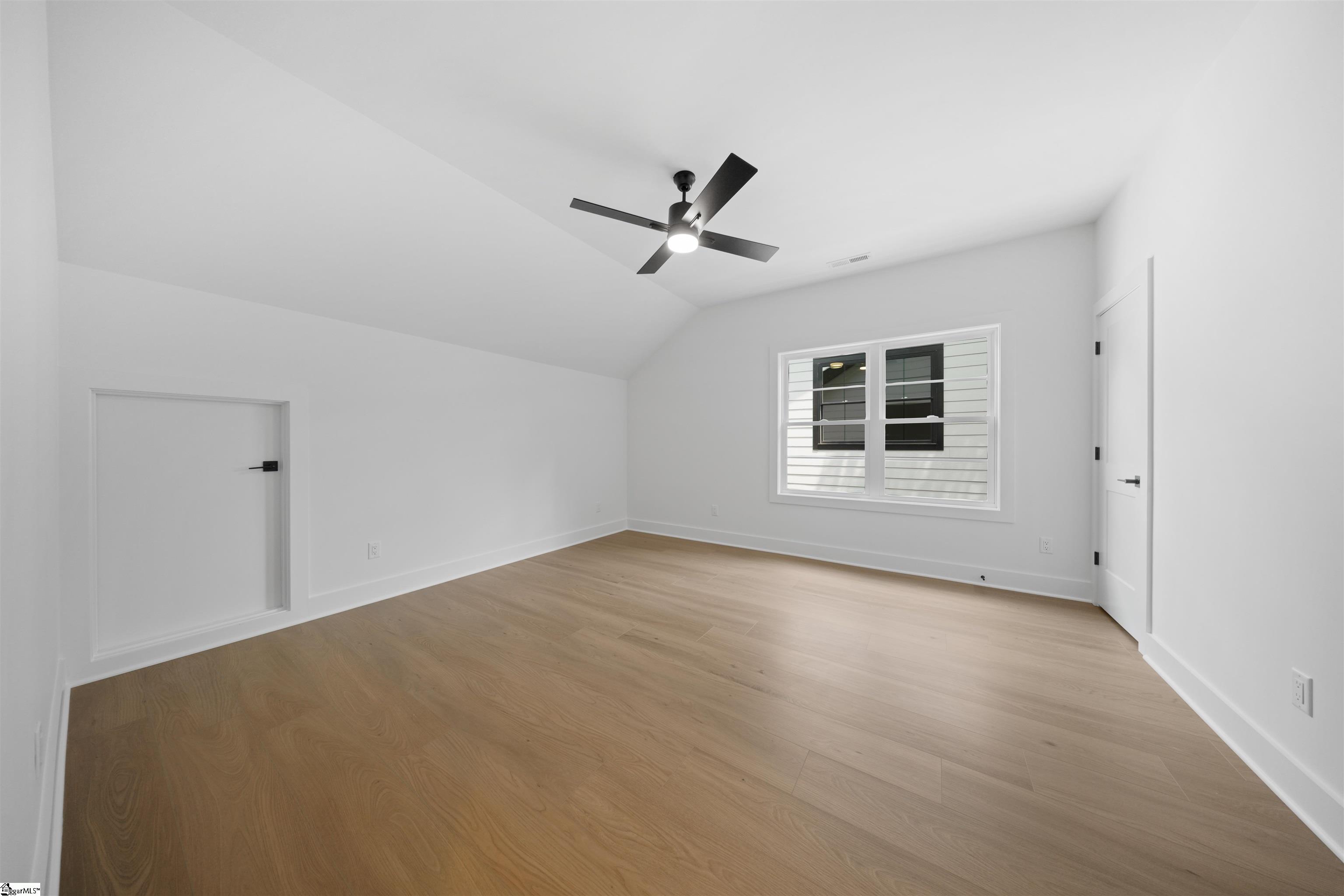 9 Beck Avenue Greenville, SC 29605