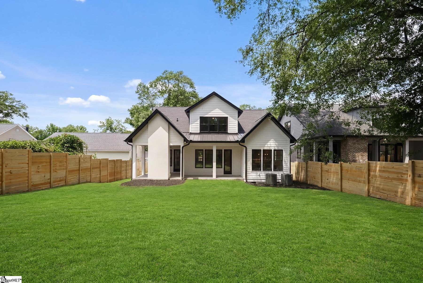 9 Beck Avenue Greenville, SC 29605
