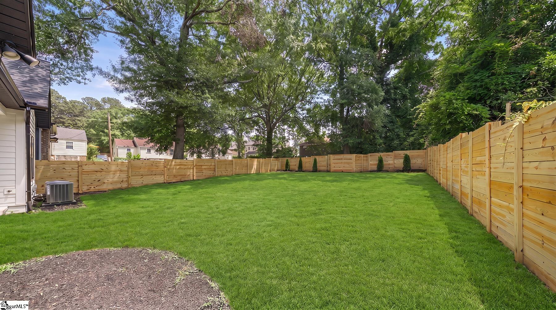 9 Beck Avenue Greenville, SC 29605