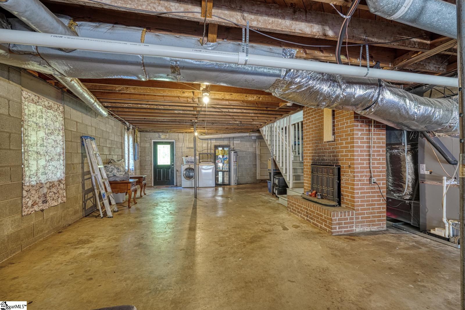 135 Skyview Drive Spartanburg, SC 29303