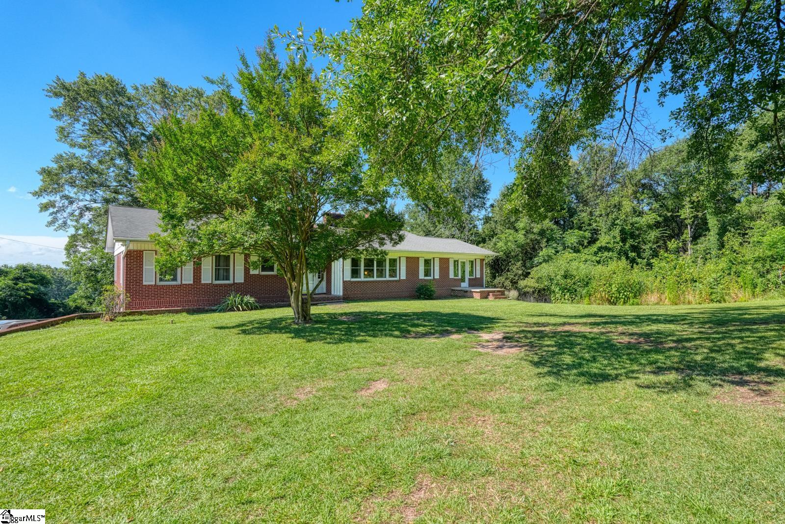 135 Skyview Drive Spartanburg, SC 29303