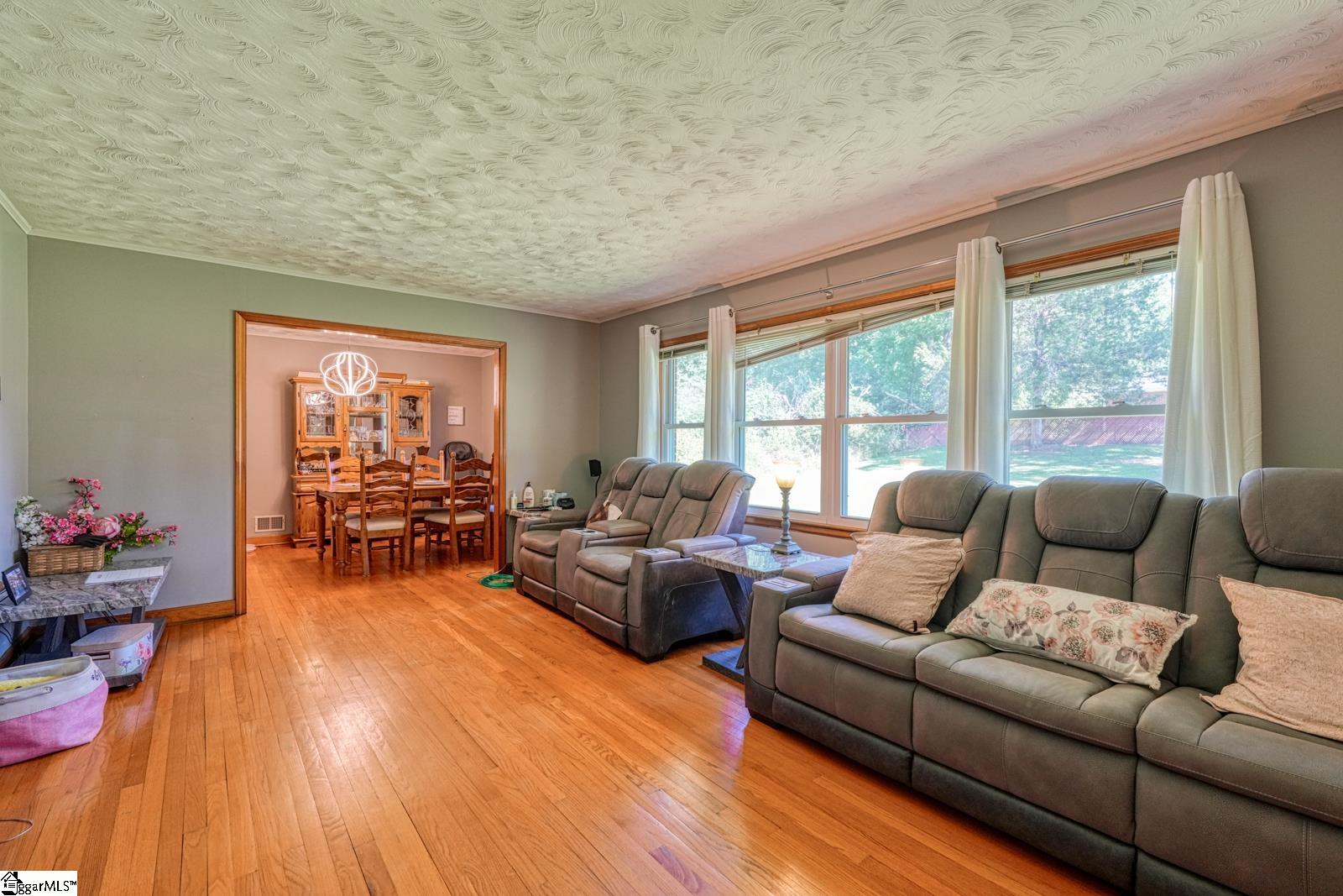 135 Skyview Drive Spartanburg, SC 29303