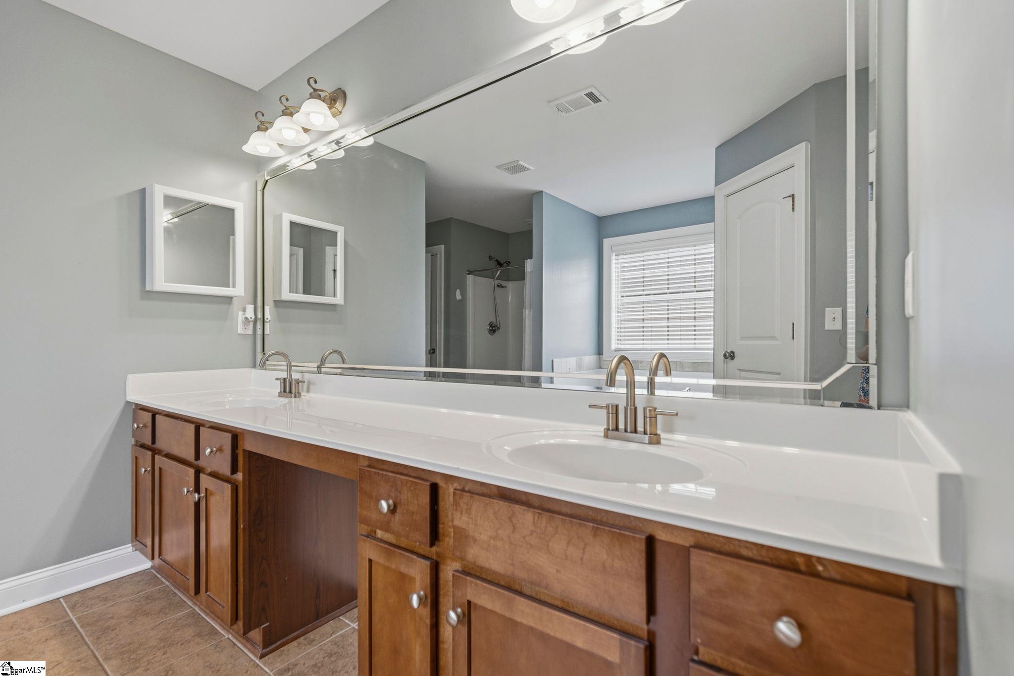 182 Raven Falls Lane Simpsonville, SC 29681