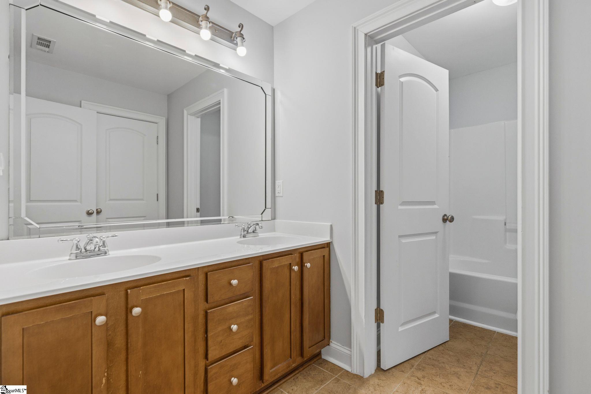 182 Raven Falls Lane Simpsonville, SC 29681