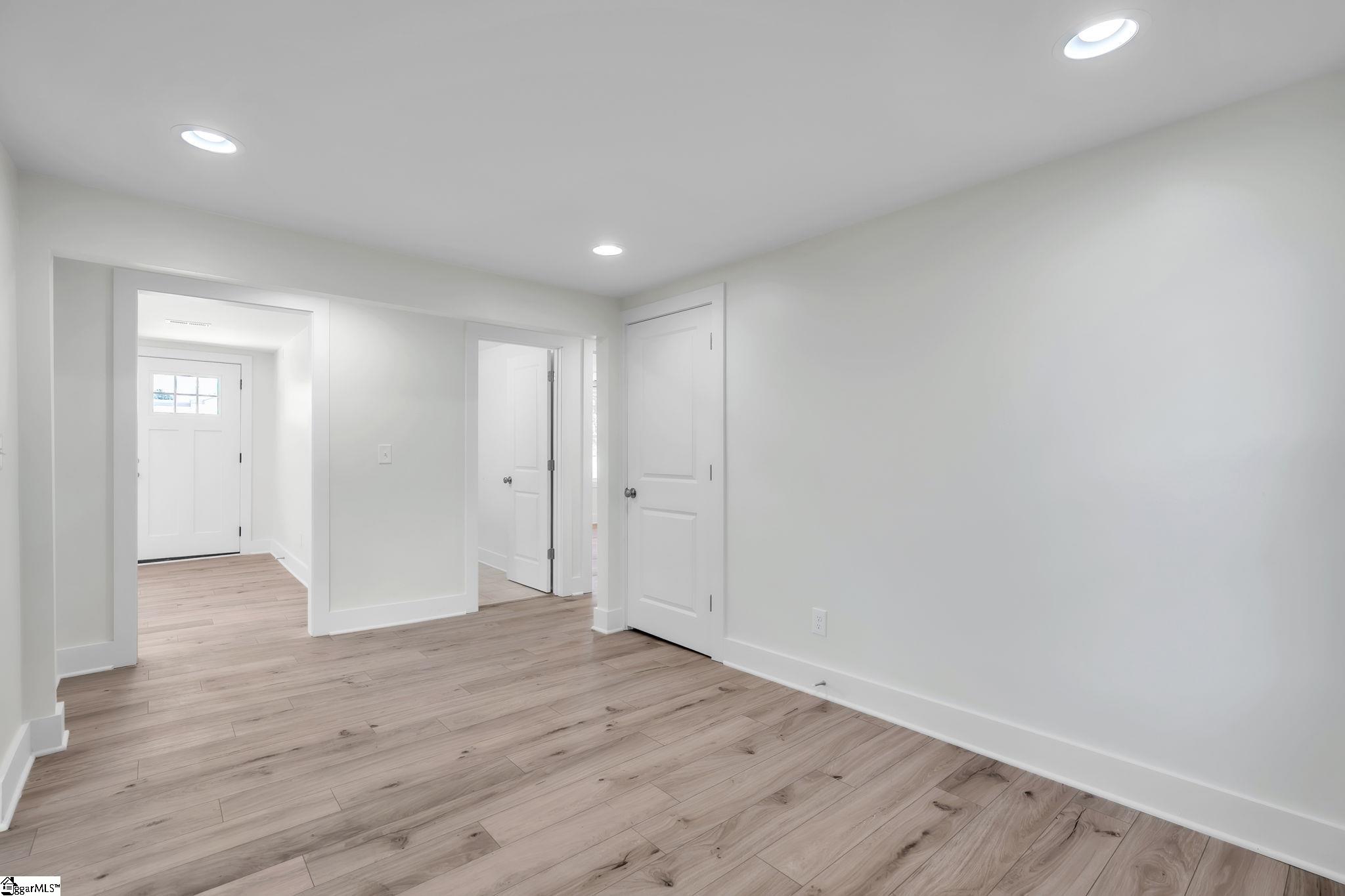 7 Beaverdam Road Williamston, SC 29697-1251