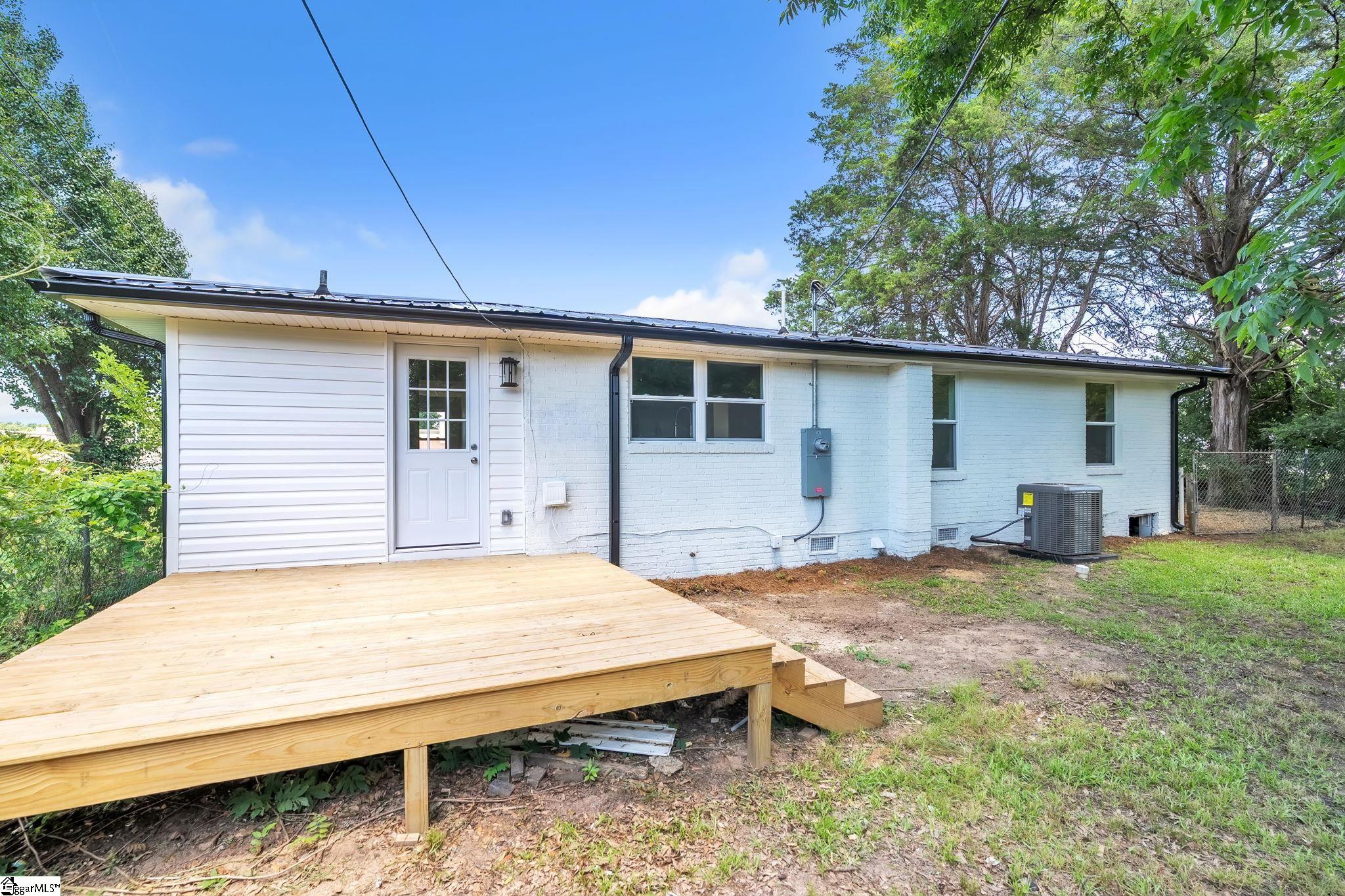 7 Beaverdam Road Williamston, SC 29697-1251