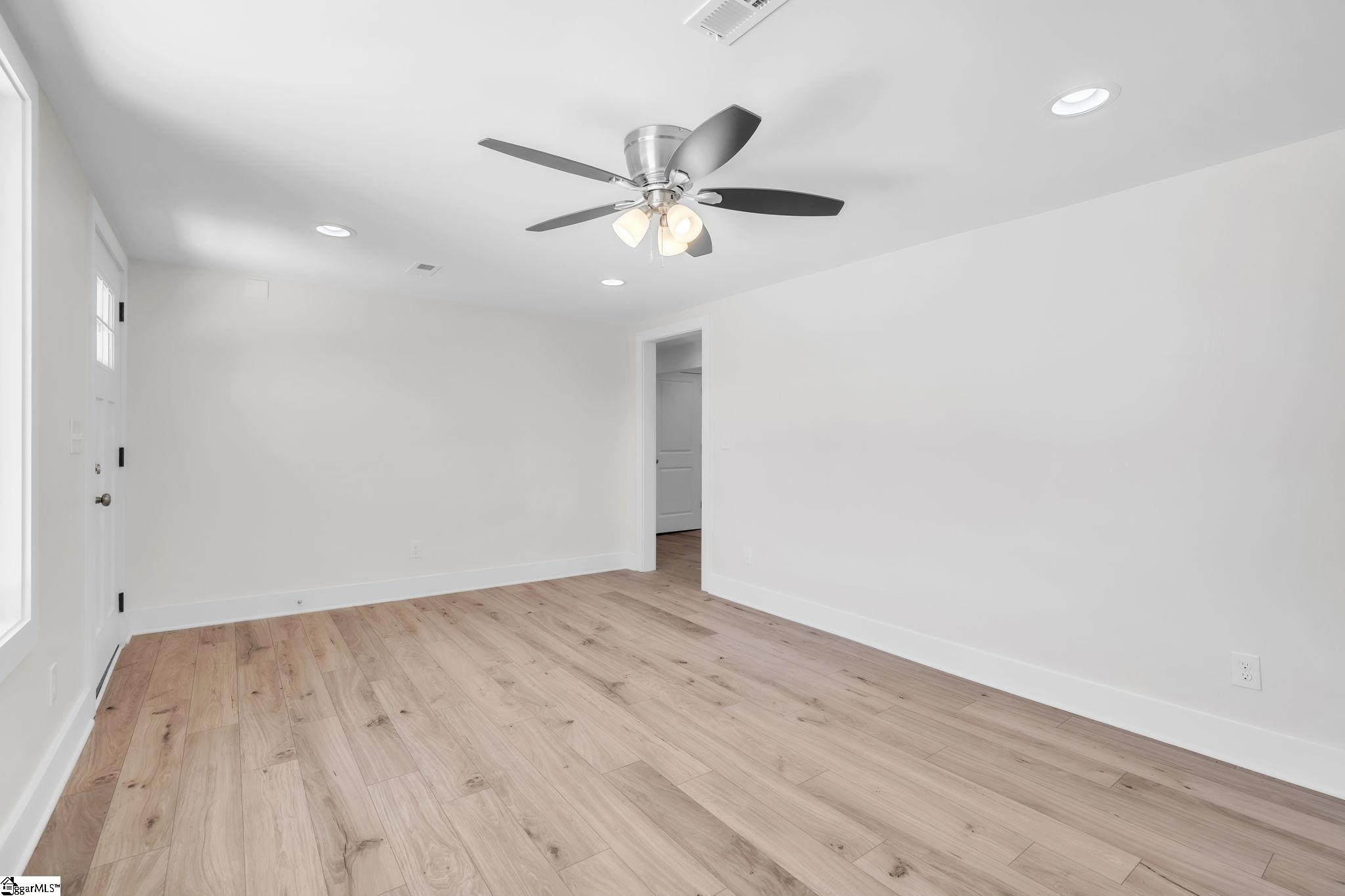 7 Beaverdam Road Williamston, SC 29697-1251