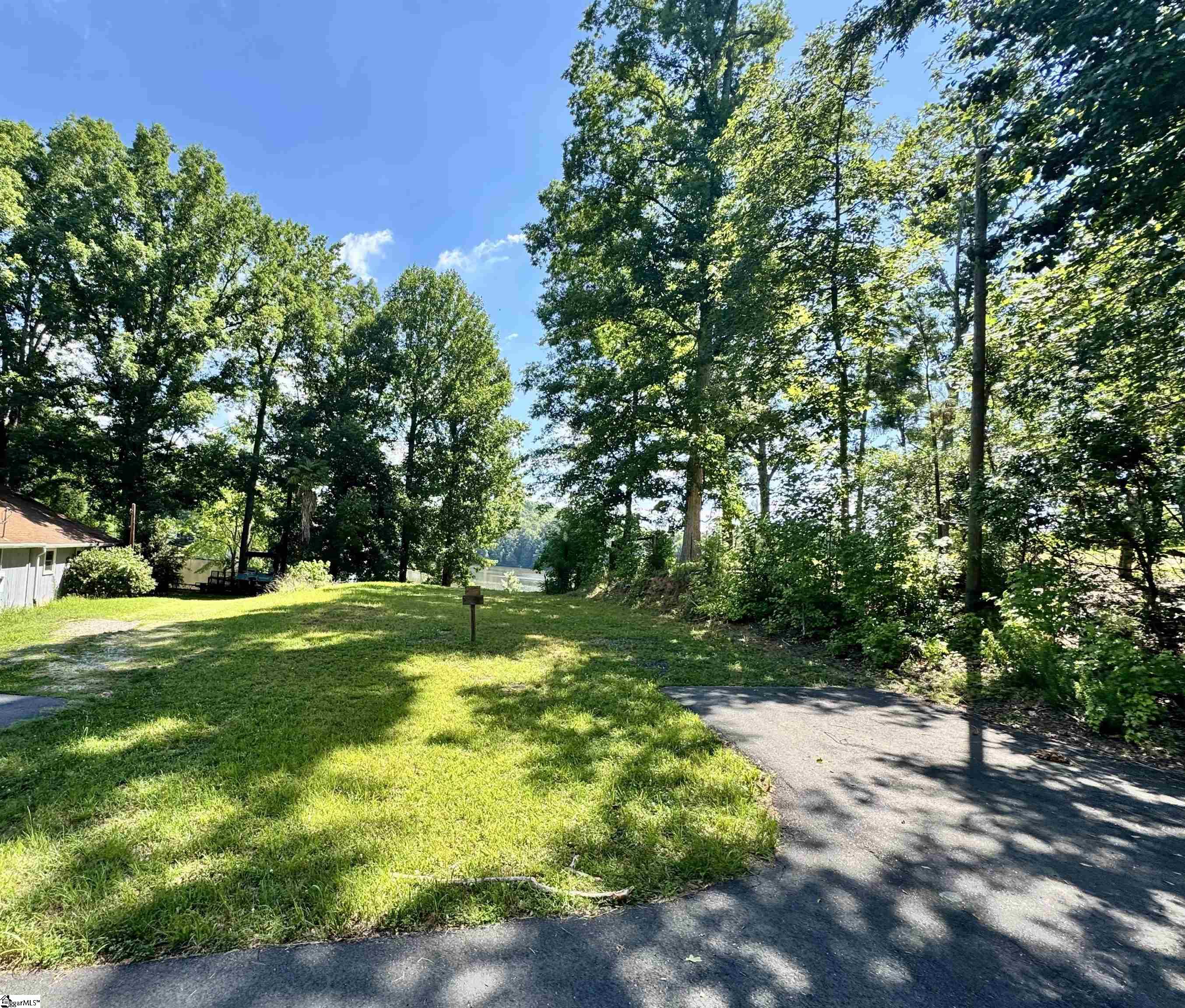136 Elgin Drive Anderson, SC 29621