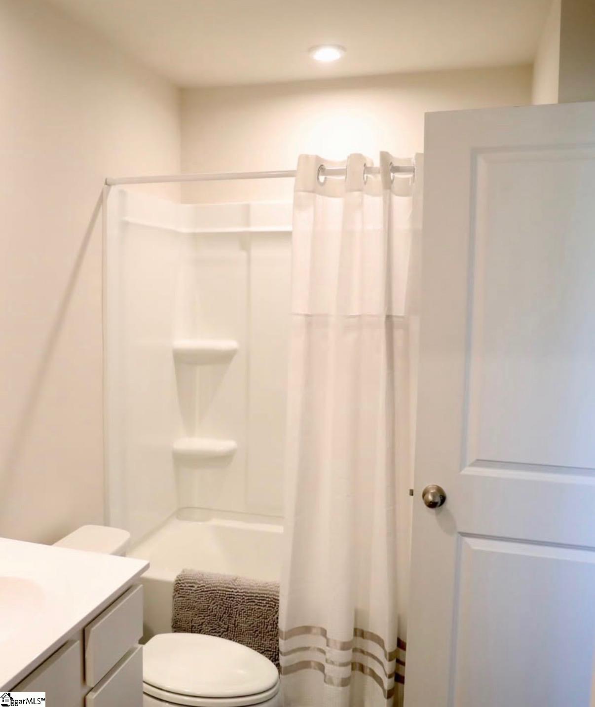 105 Forthside Way Greer, SC 29651