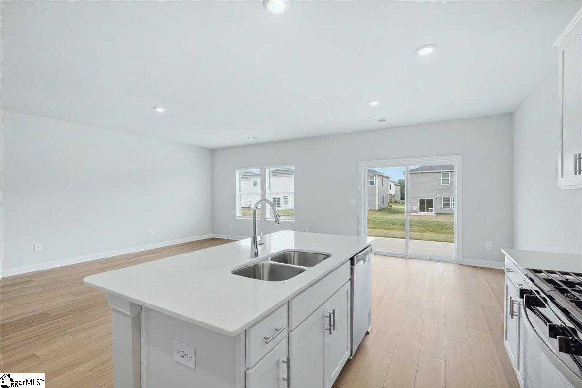 927 Rising Oak Court, Spartanburg SC 29301
