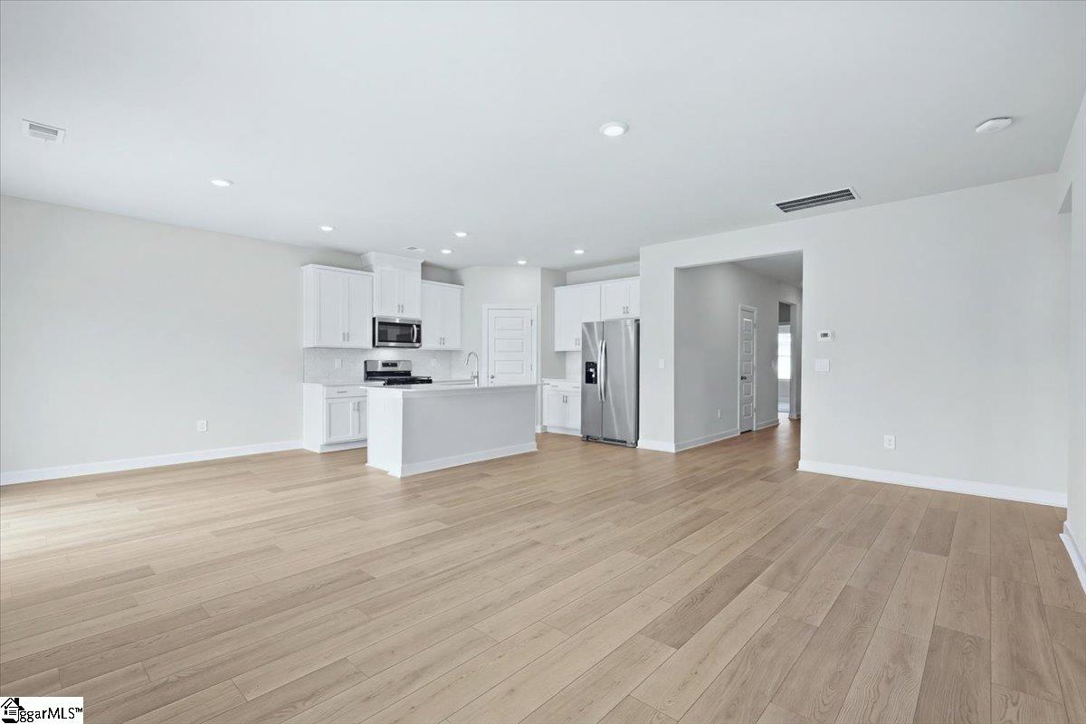 927 Rising Oak Court, Spartanburg SC 29301