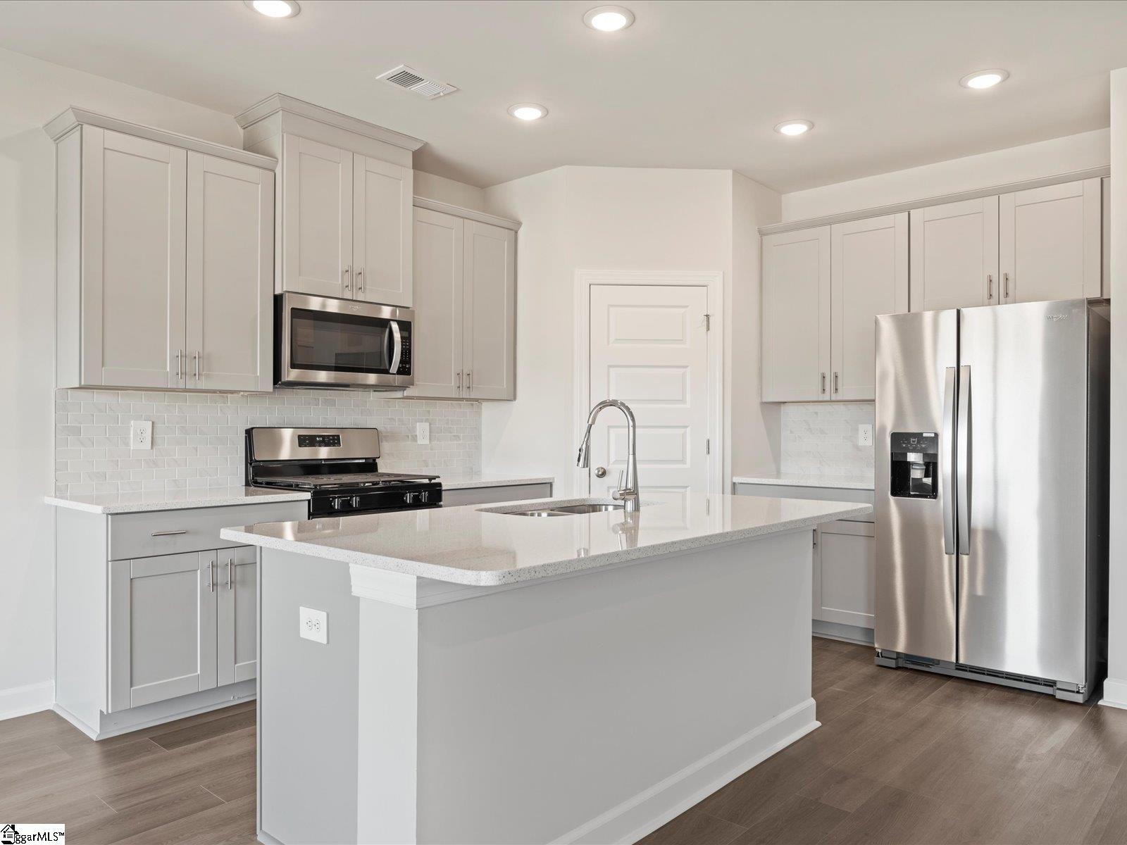 927 Rising Oak Court Spartanburg, SC 29301