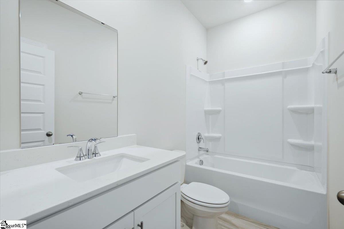 927 Rising Oak Court, Spartanburg SC 29301
