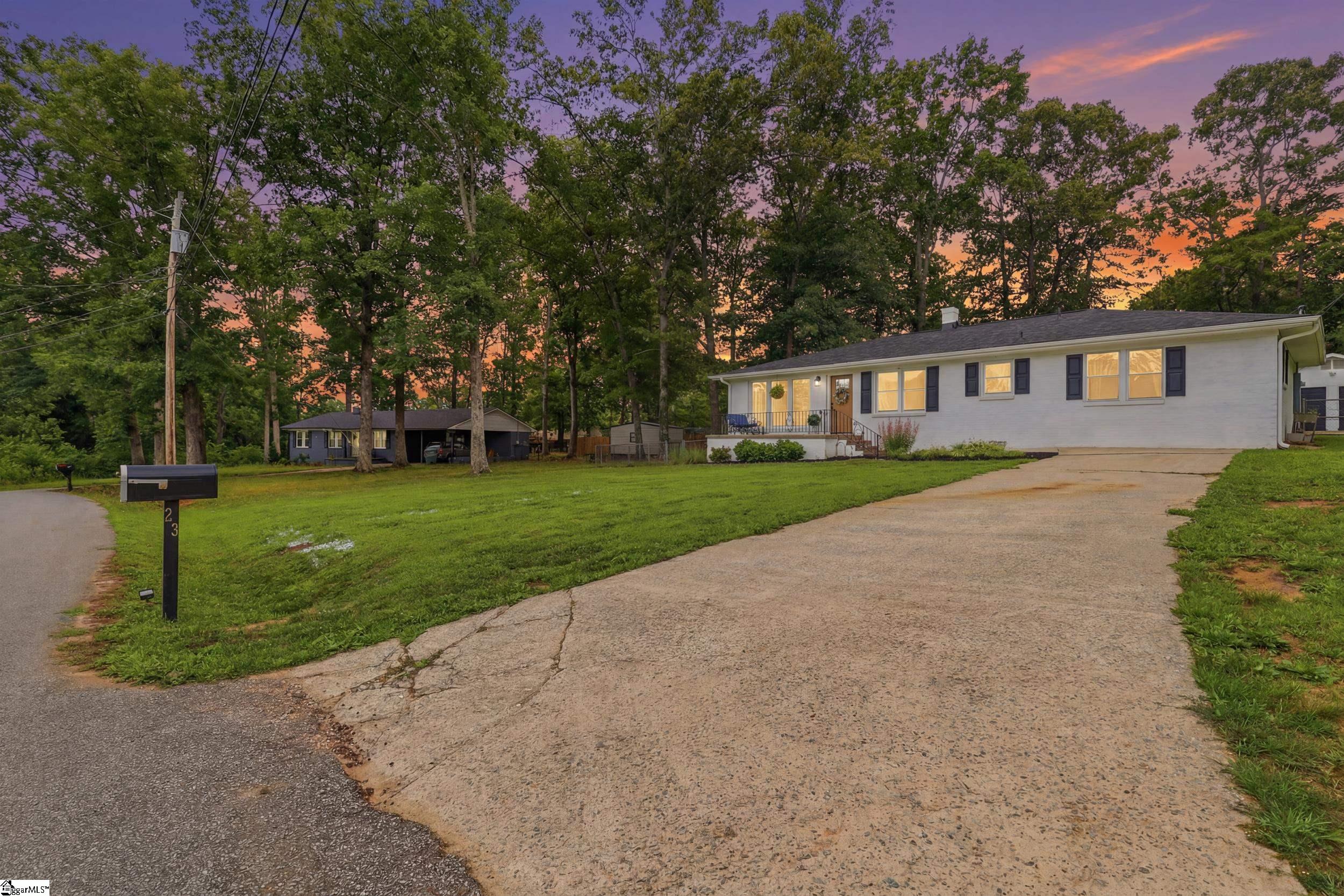 23 Blue Mountain Drive Greenville, SC 29617