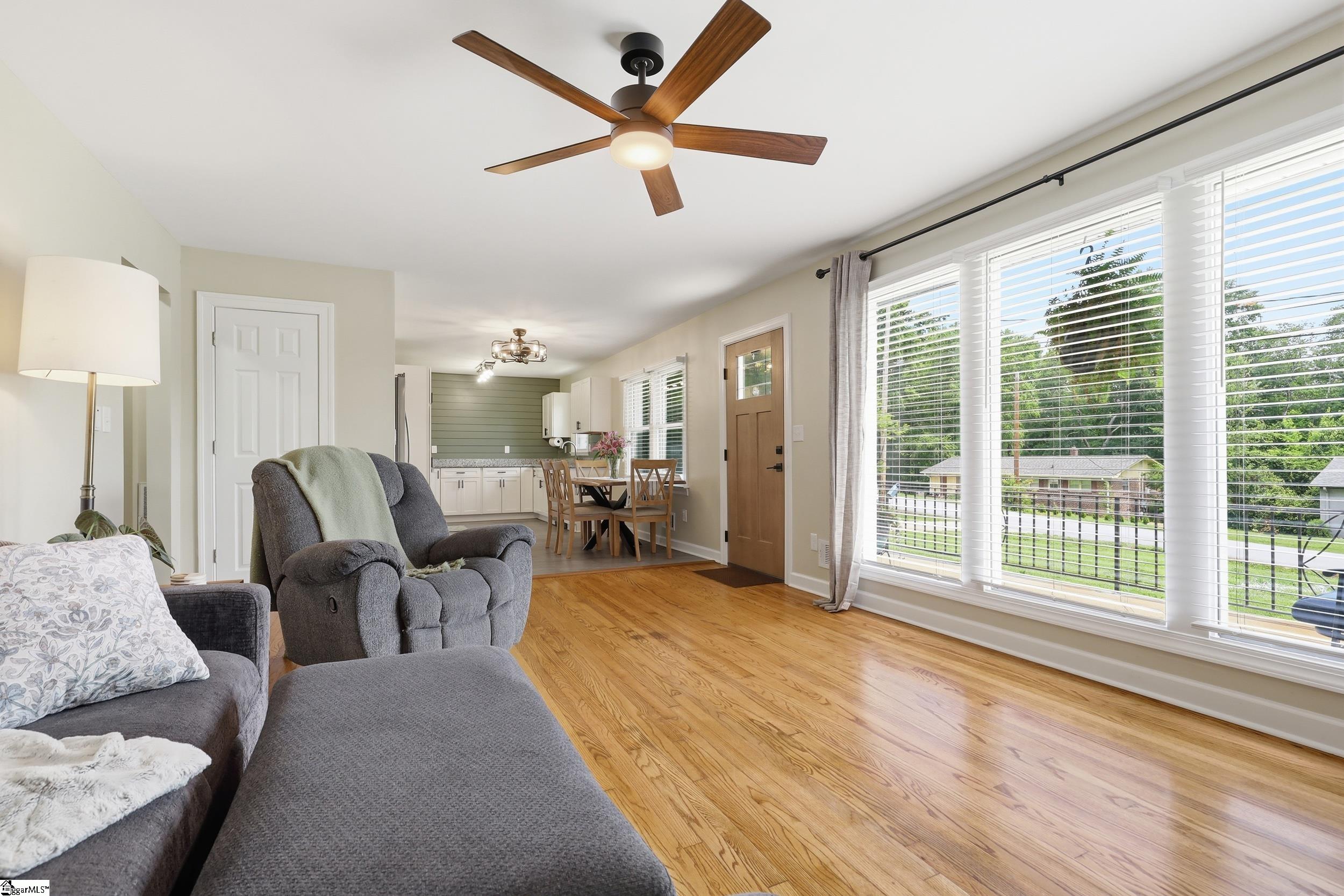 23 Blue Mountain Drive Greenville, SC 29617