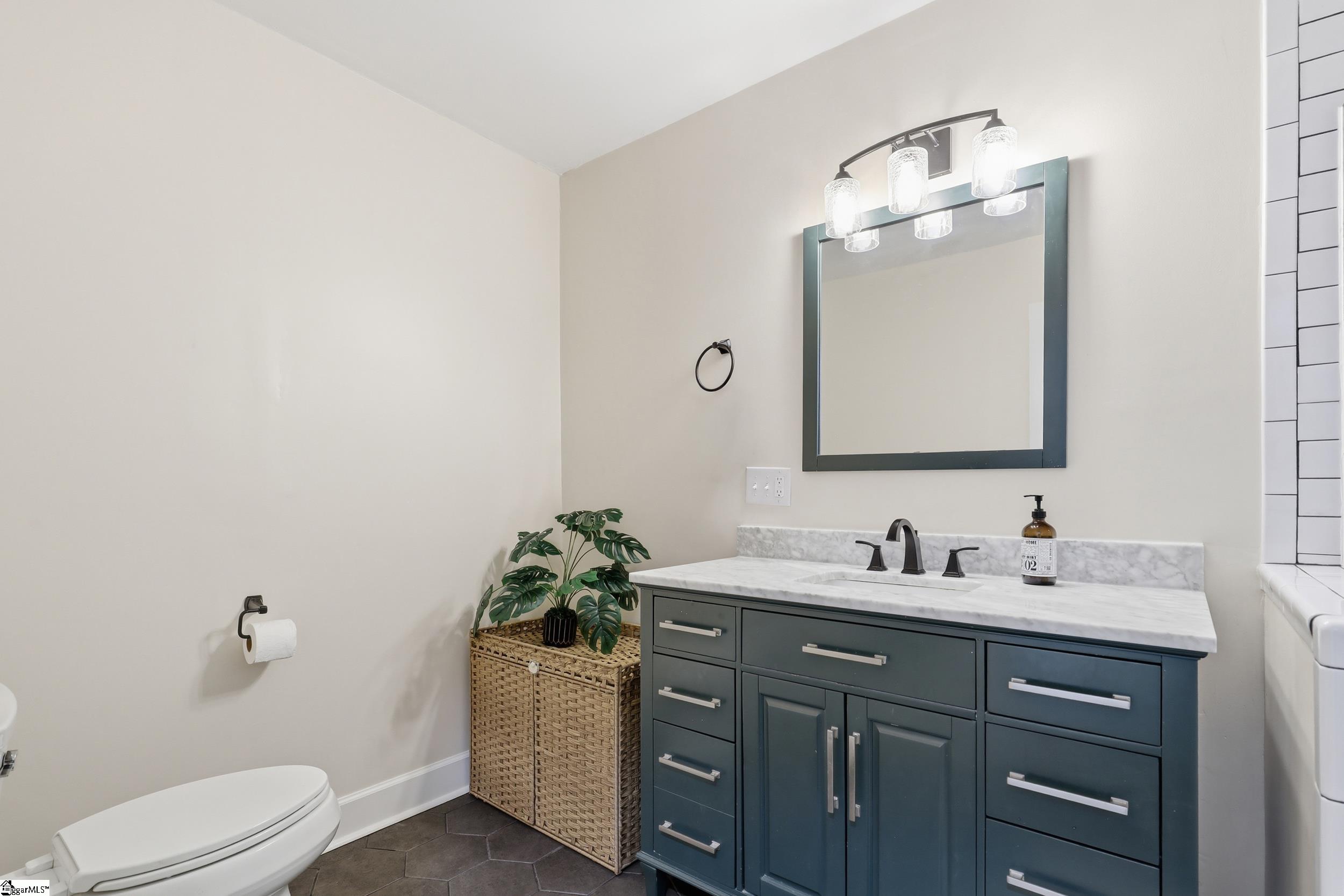 23 Blue Mountain Drive Greenville, SC 29617