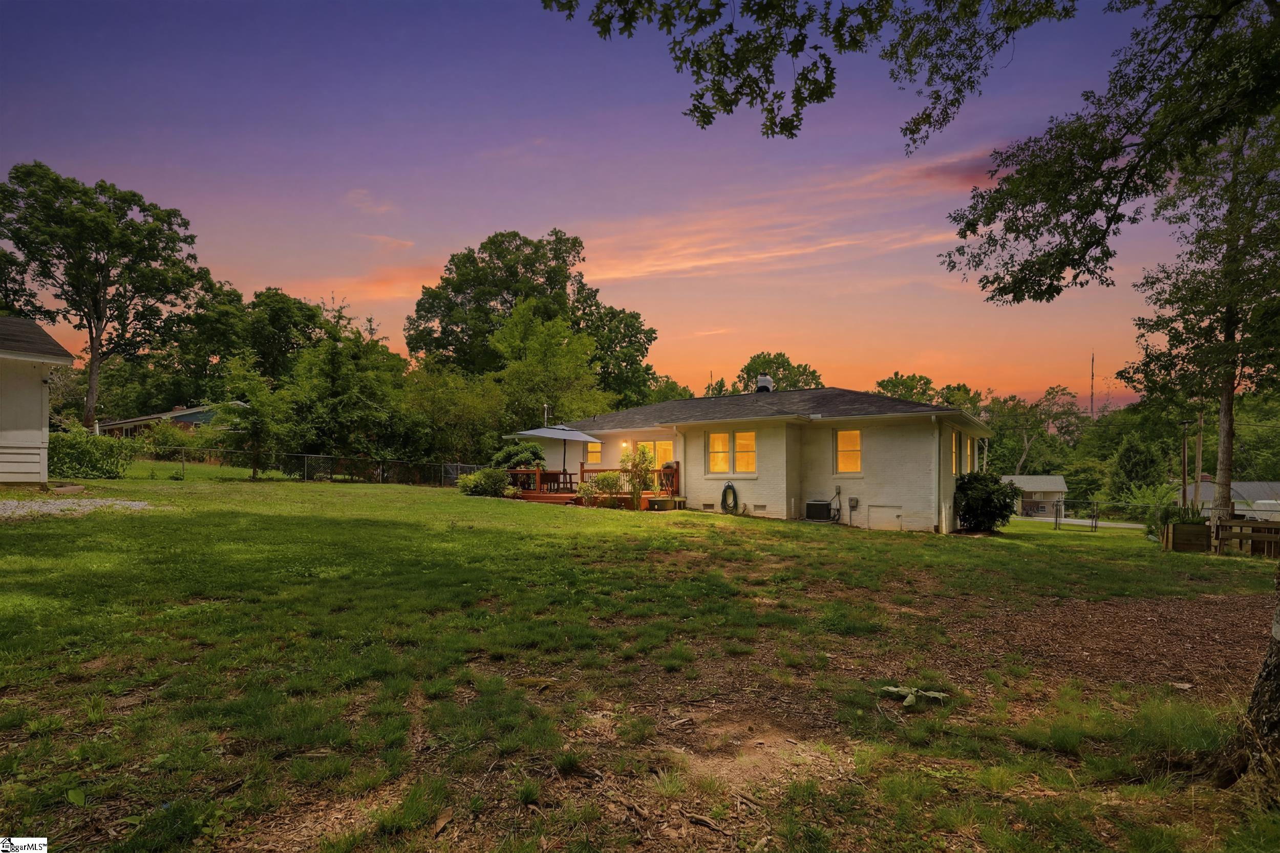 23 Blue Mountain Drive Greenville, SC 29617