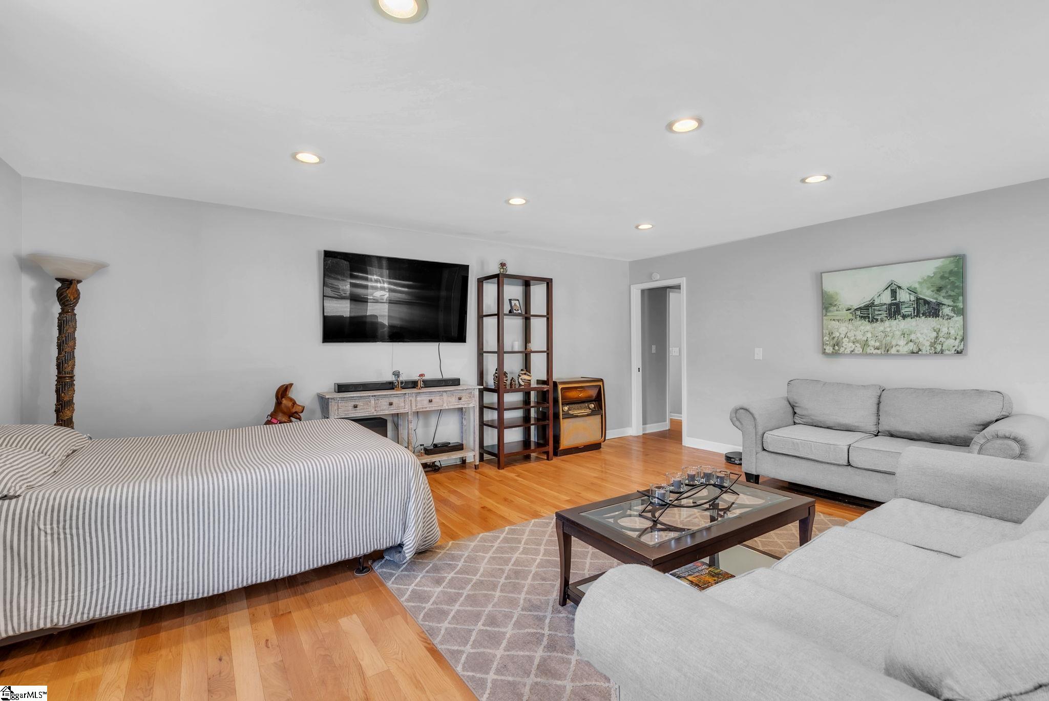 15 Hoedad Drive Fountain Inn, SC 29644